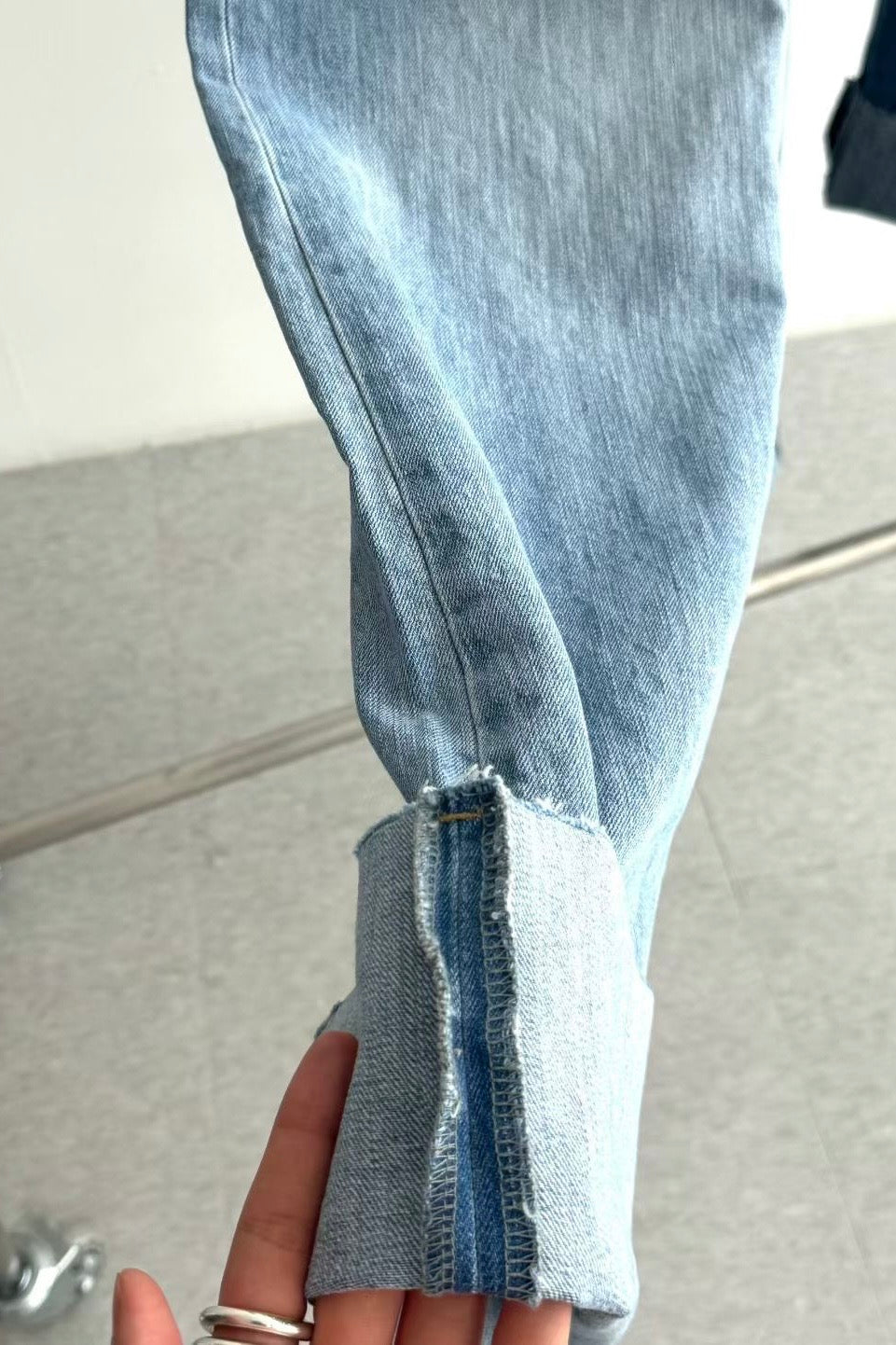 250902 Daniel turned-up-hem jeans