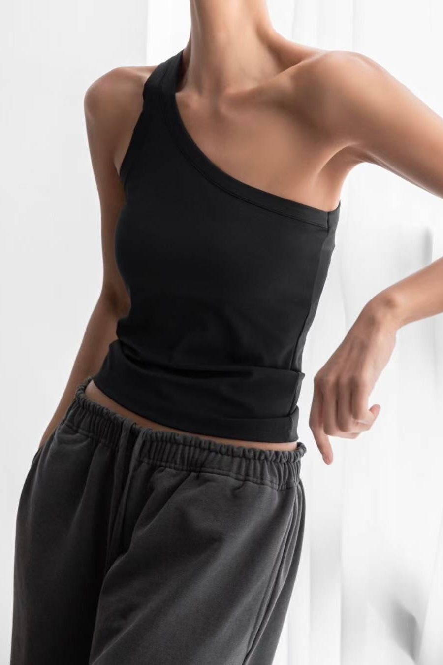 250711 One Shoulder Top