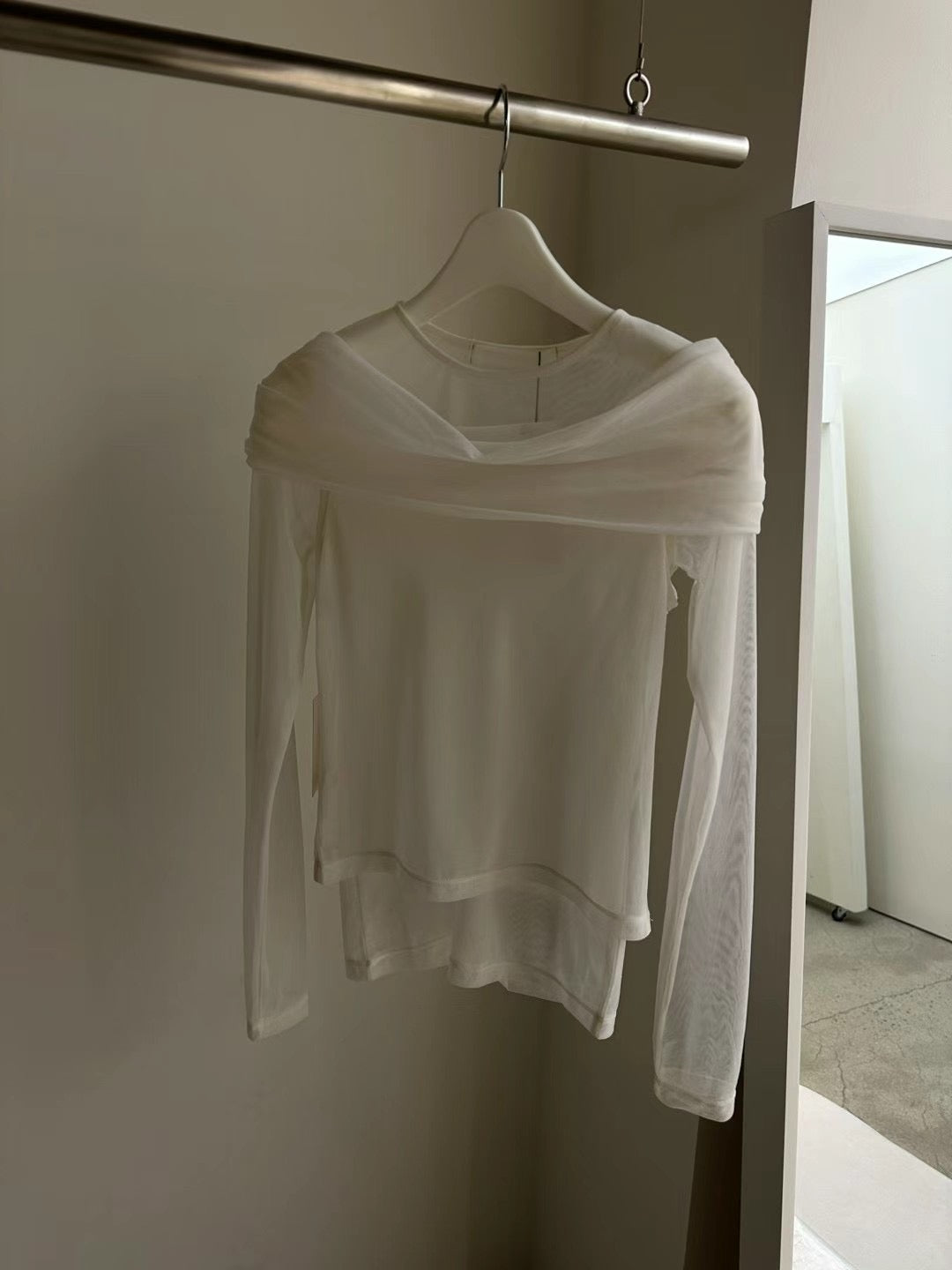 LS11 - Sheer Piece