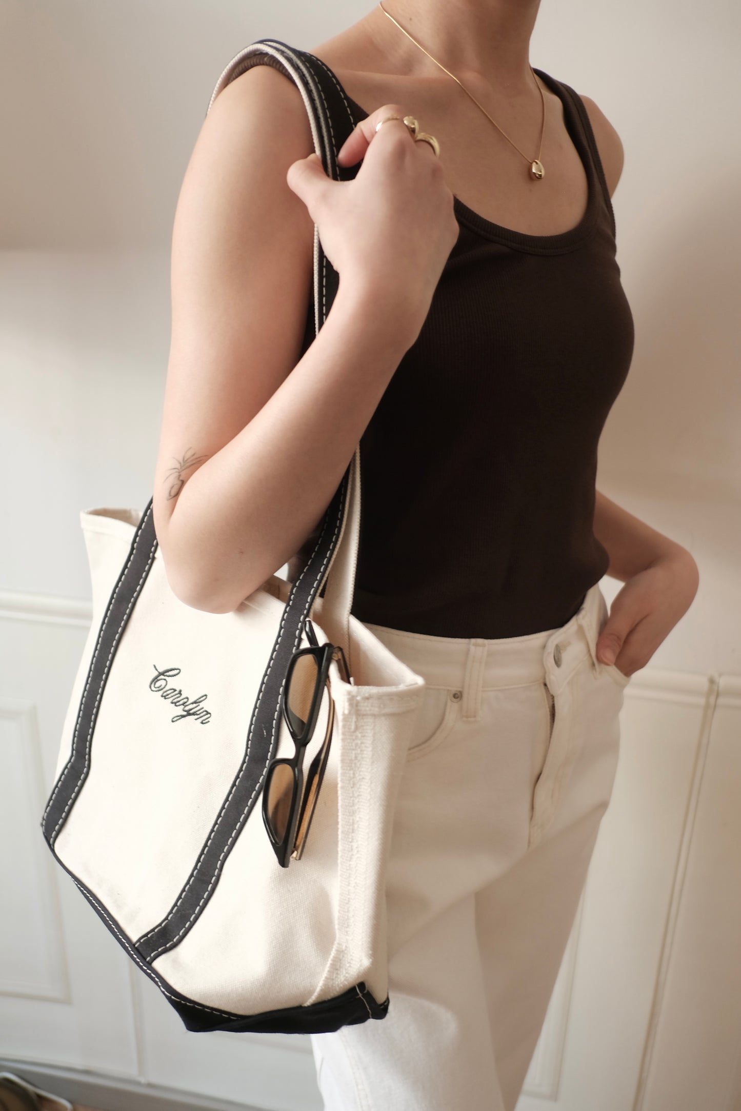 250220 U Neck Vest