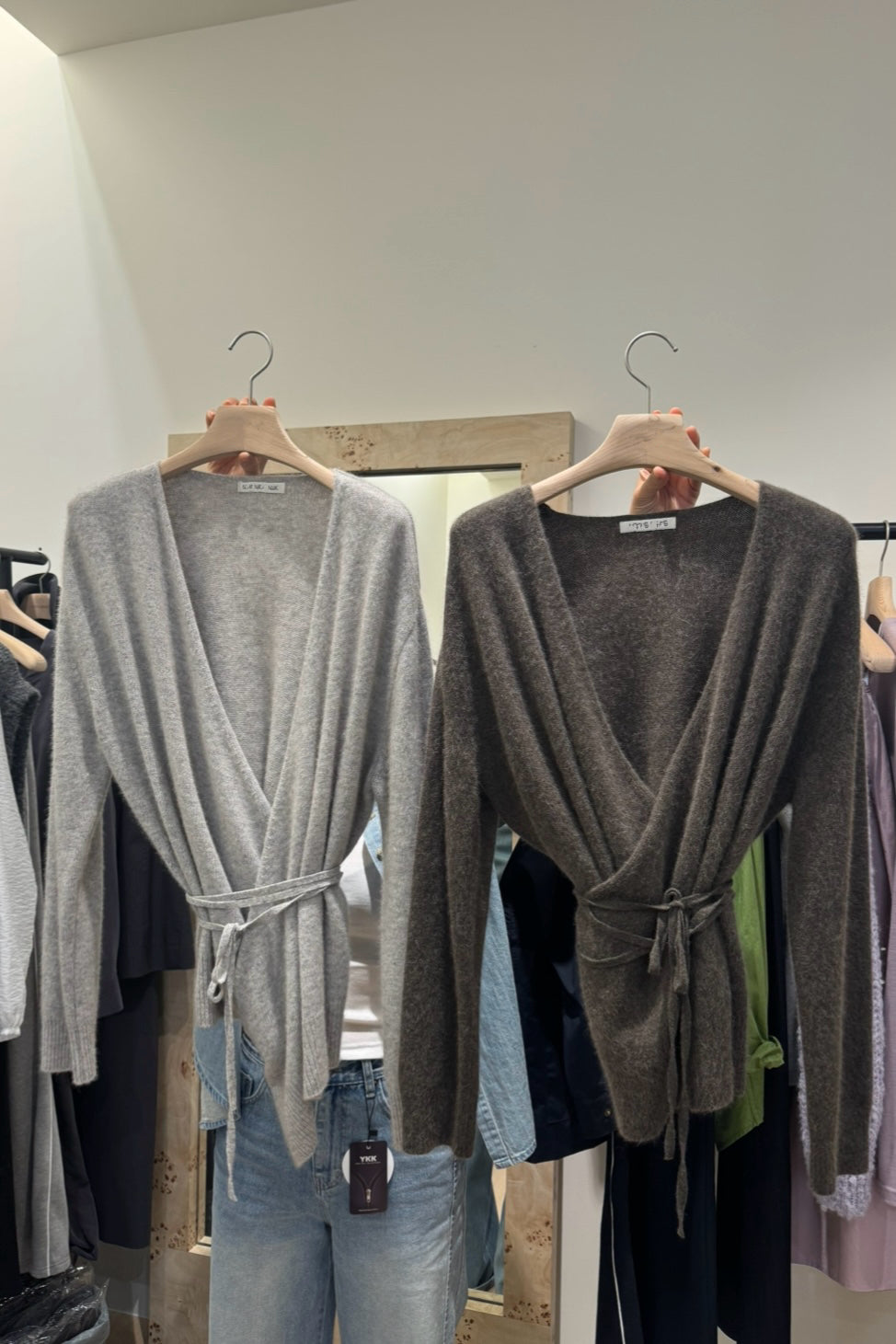 250913 Knitted wrap cardigan