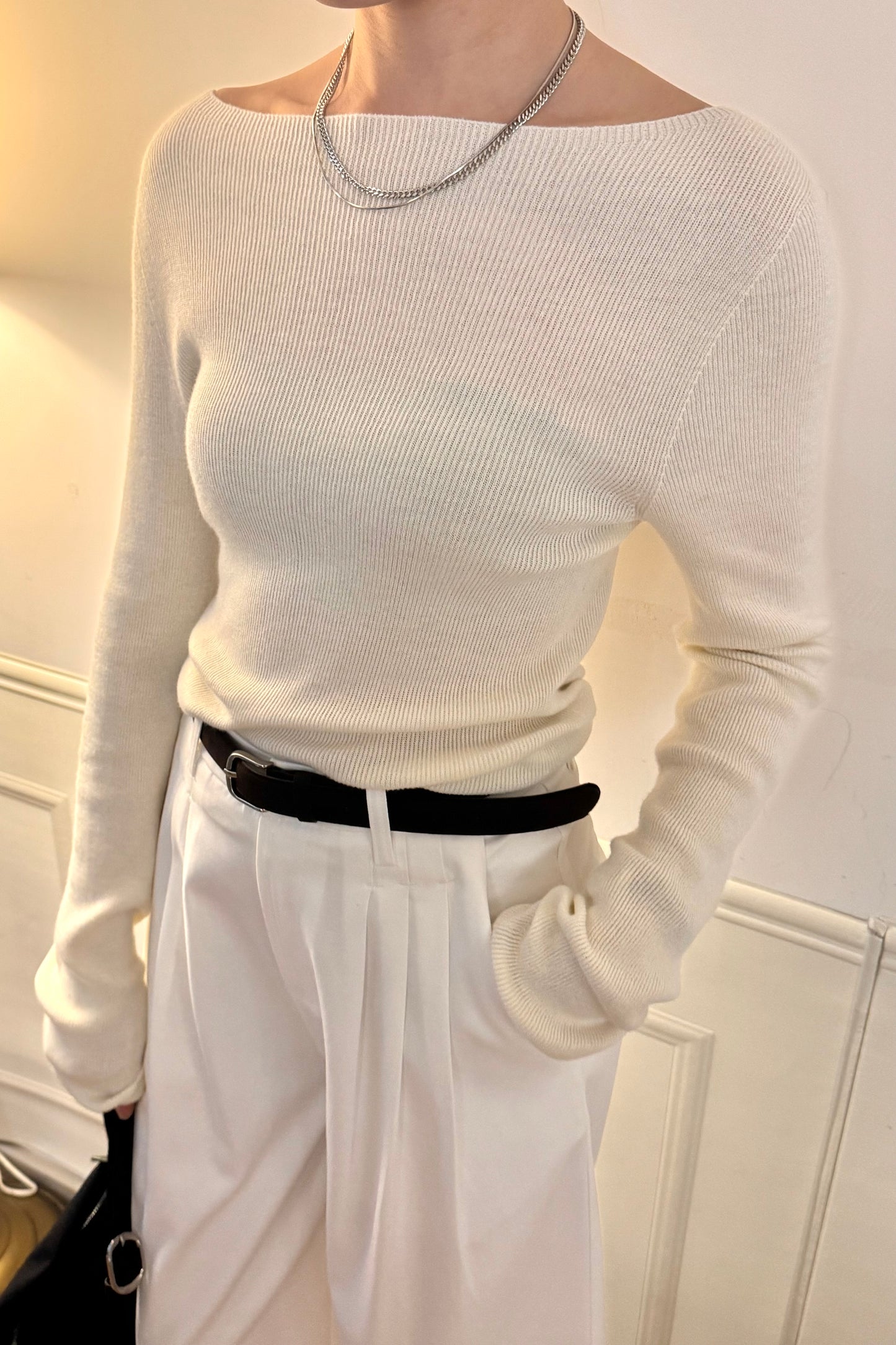 250213 French Boat Neck Knit Top