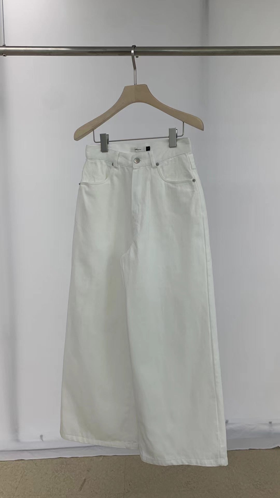 0929 Bianca White Jeans (PT2.SHOWROOM 有DISPLAY)