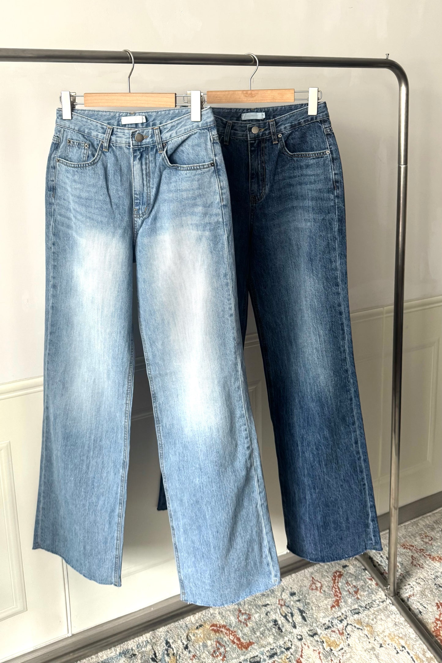 250902 Daniel turned-up-hem jeans