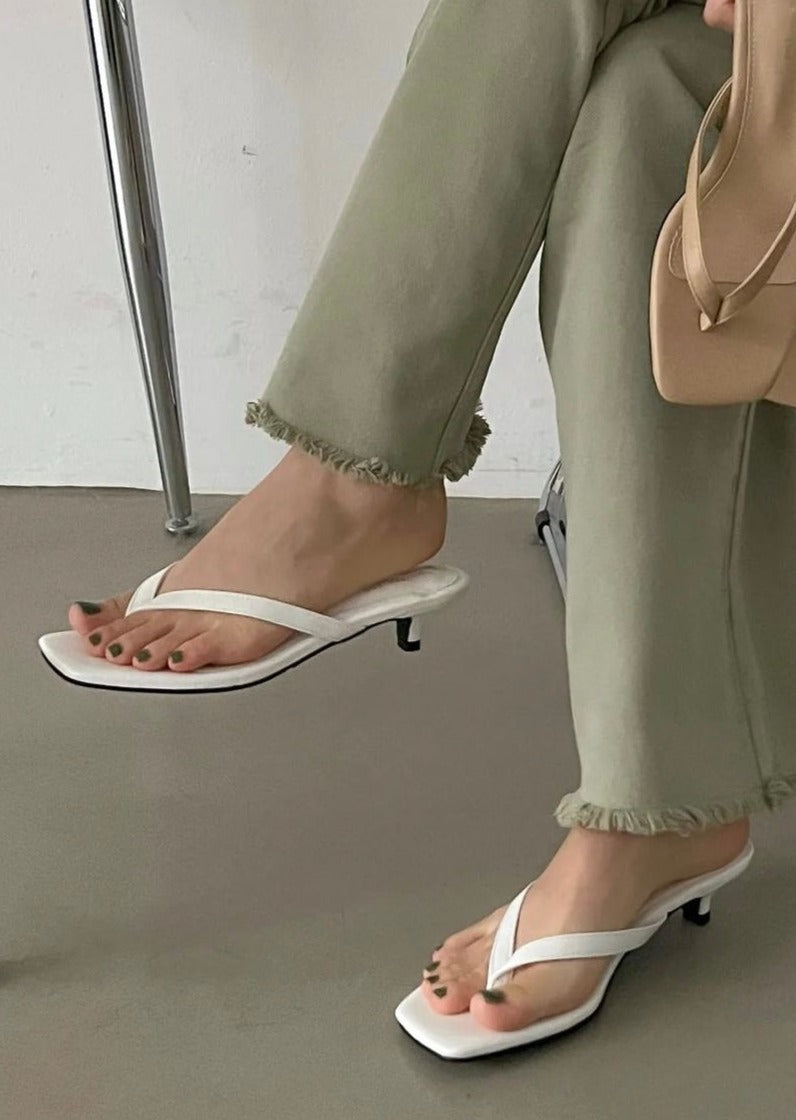 0663 Classic Flip Flop Heels