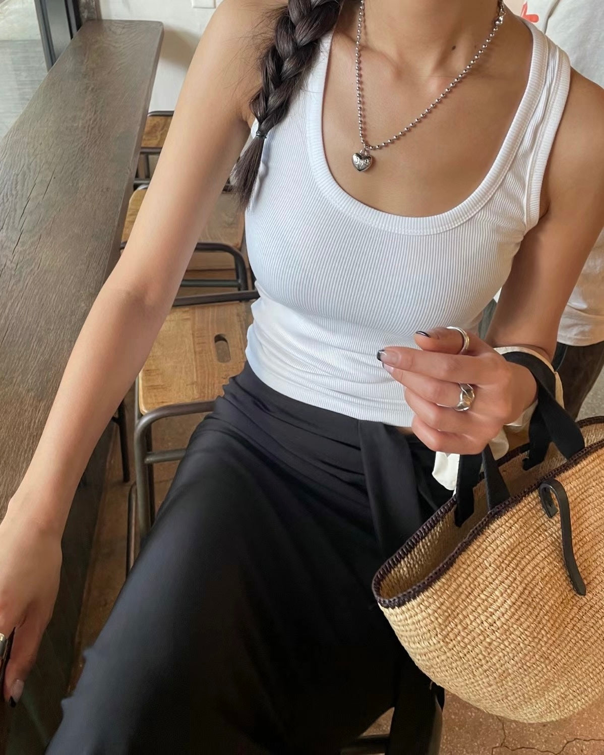 0699 U neck Tank Top