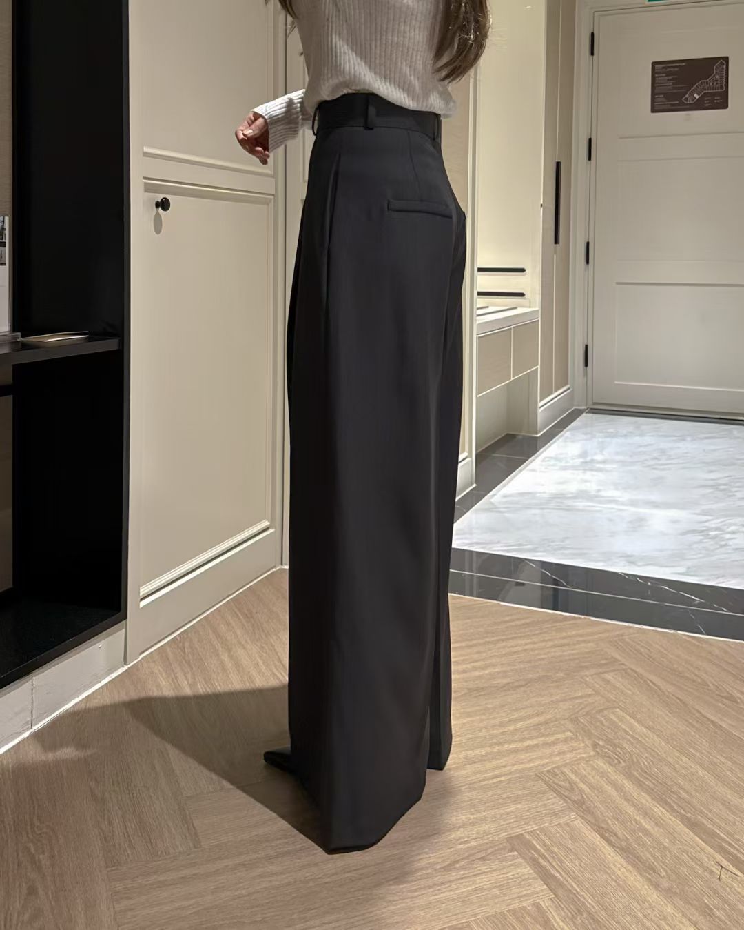250919 Genevieve Flare Slacks