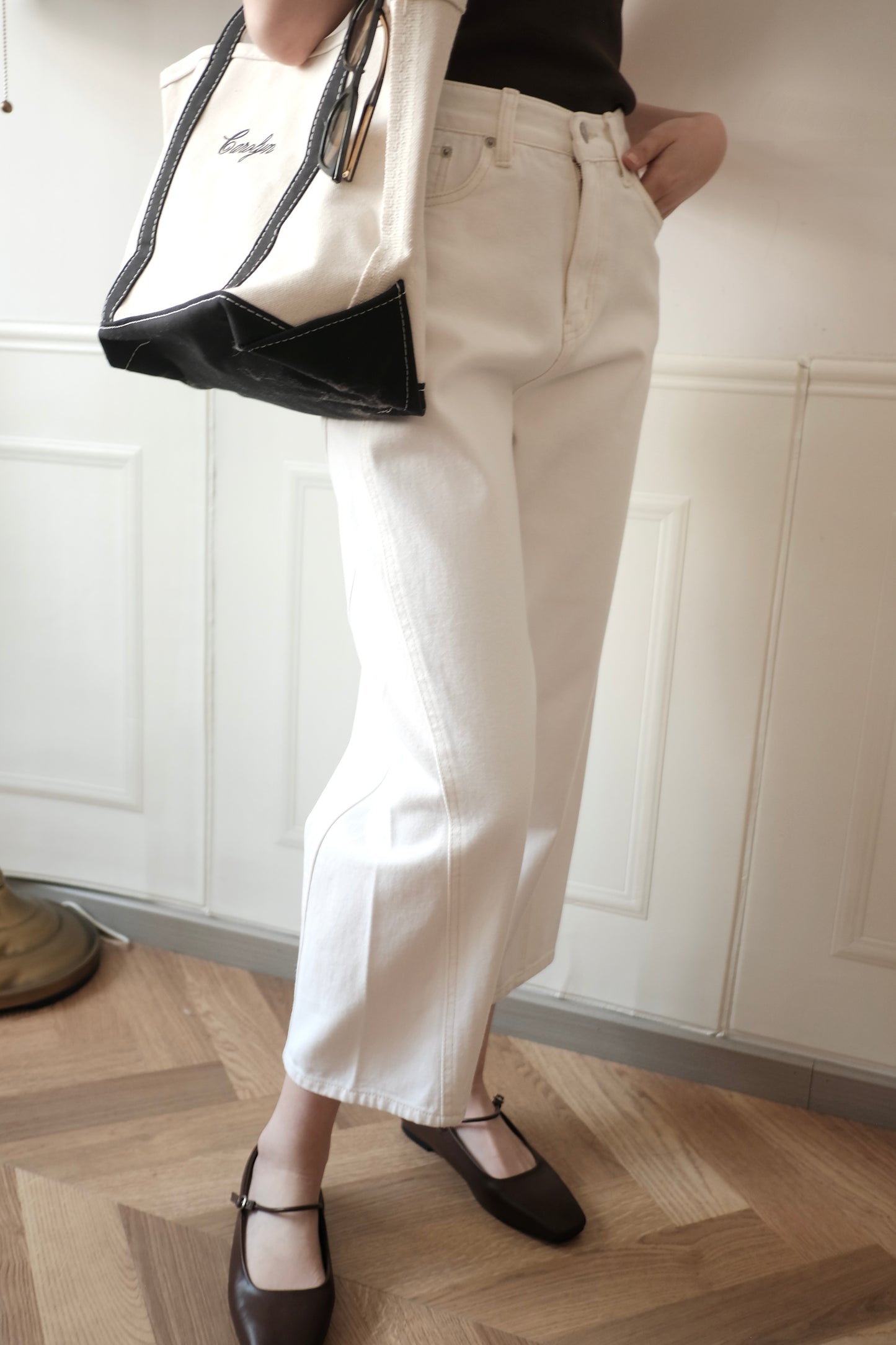 250221 Culve Cut Jeans