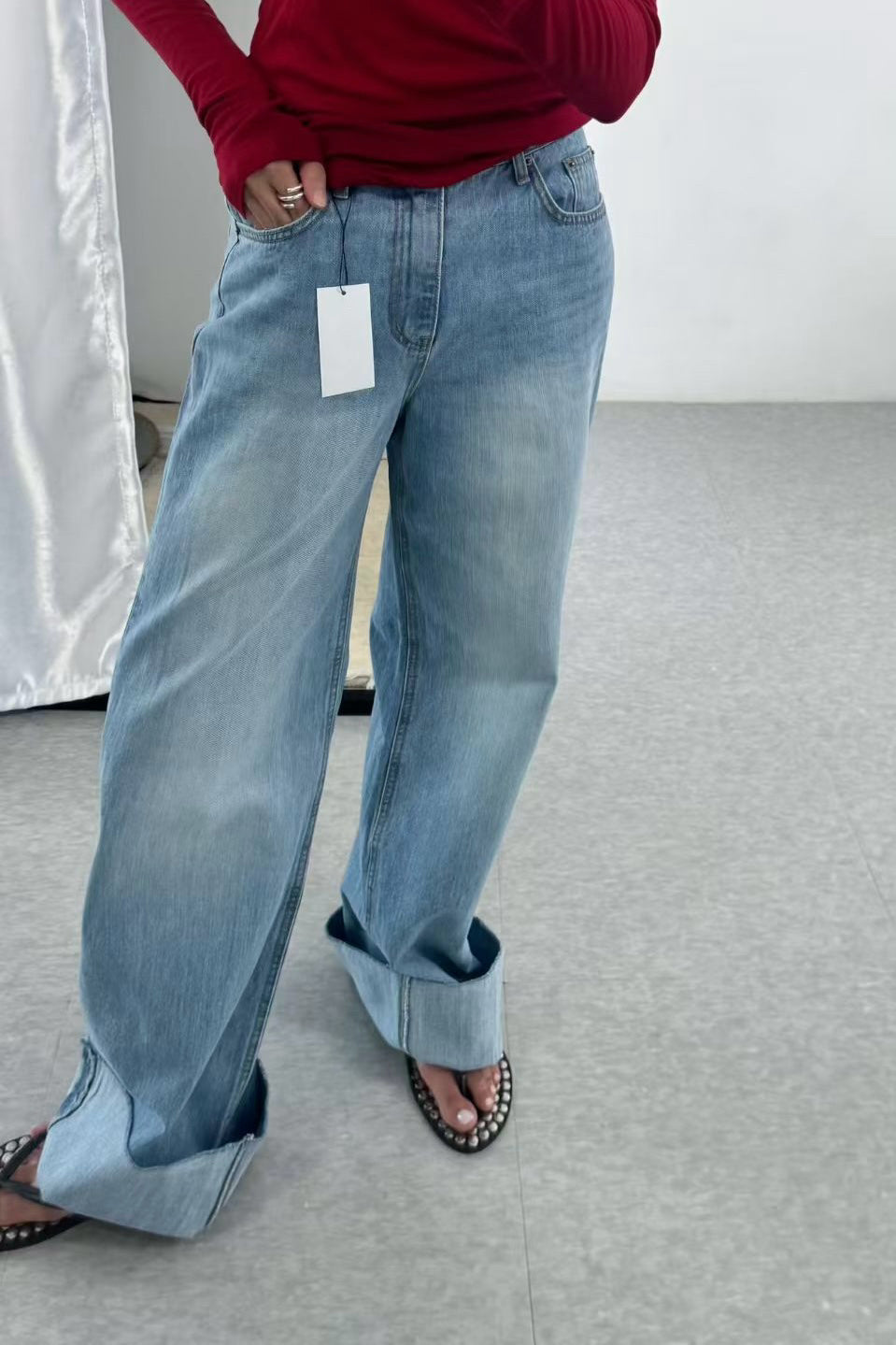 250902 Daniel turned-up-hem jeans