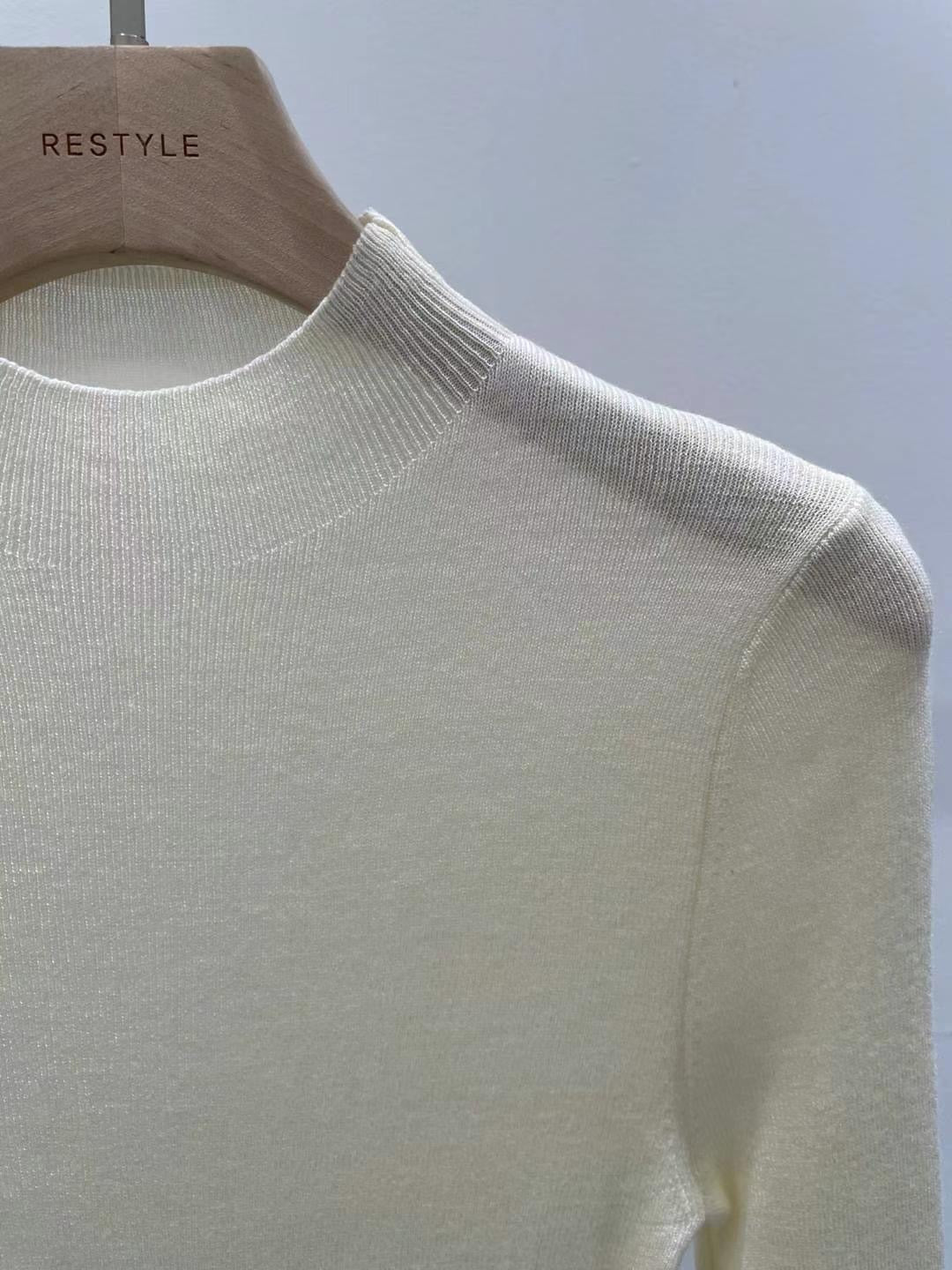 1205 Mock Turtlenck (SHOWROOM 有DISPLAY)