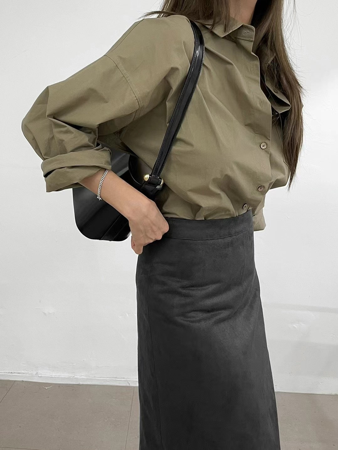 SK10 - Back Slit Suede Skirt