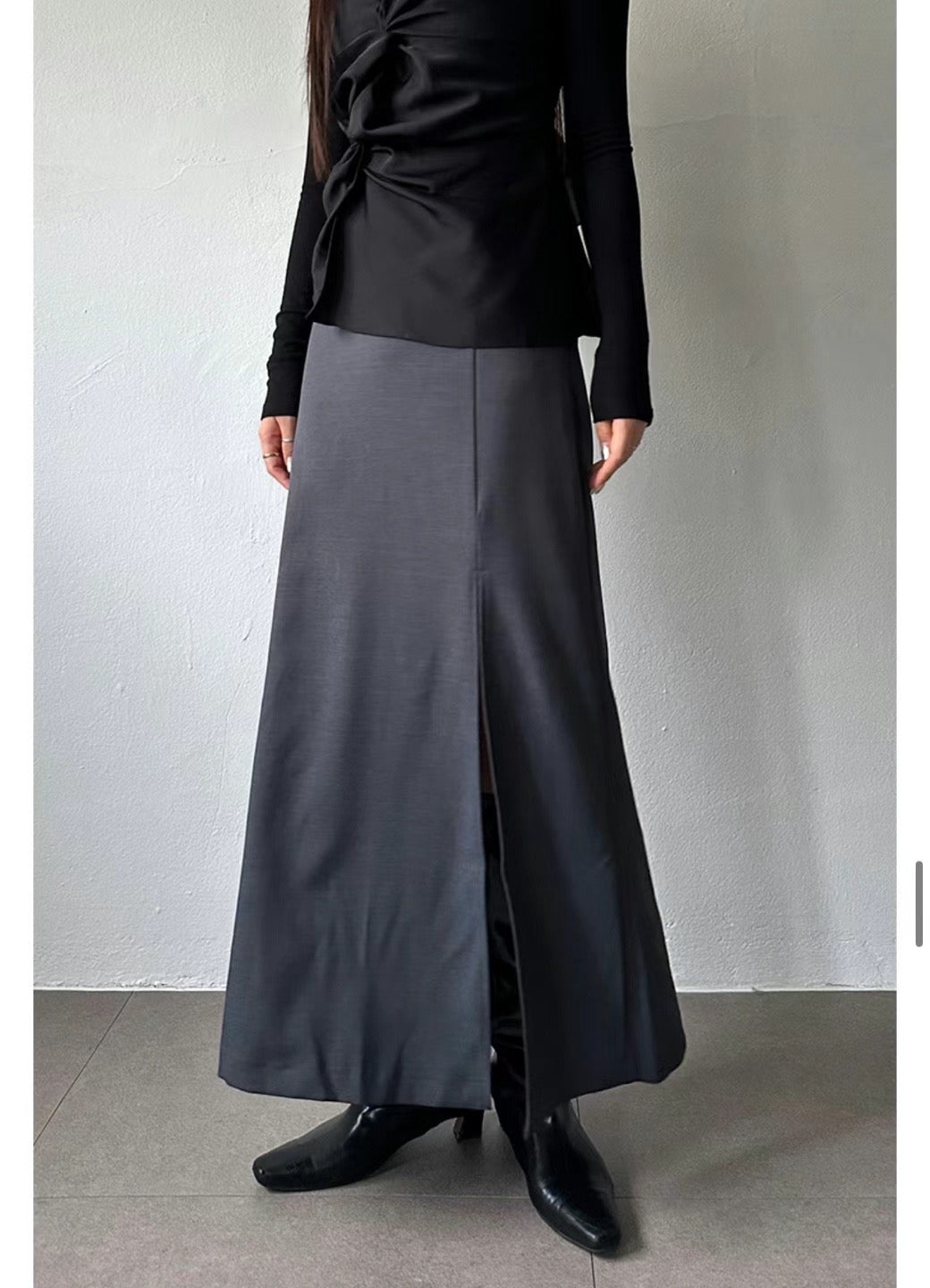 1208 Constance Slit Skirt