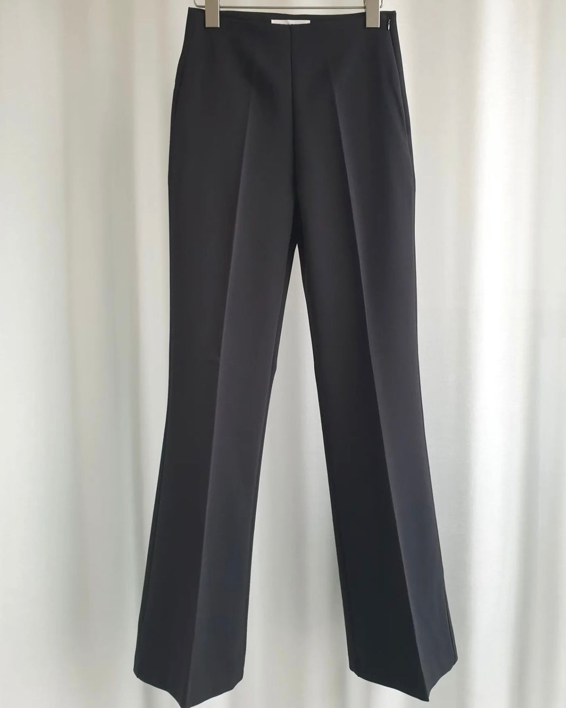 P04 - Catherine Flare Slacks