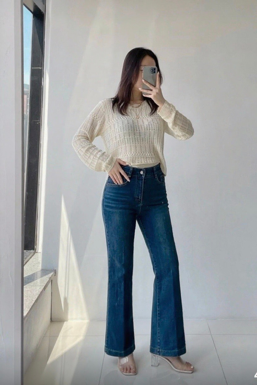 250939 Classic bootcut jeans