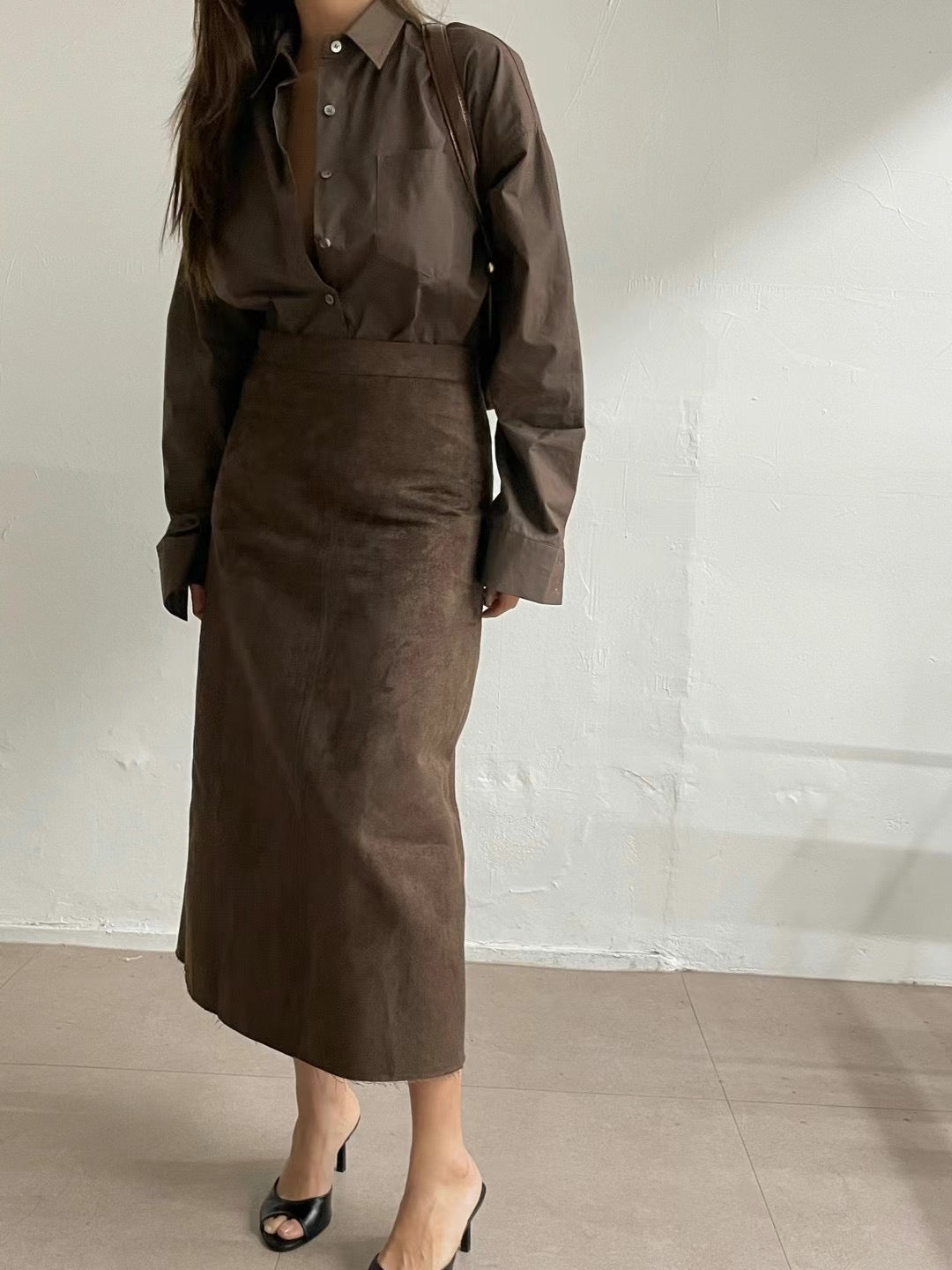 SK10 - Back Slit Suede Skirt