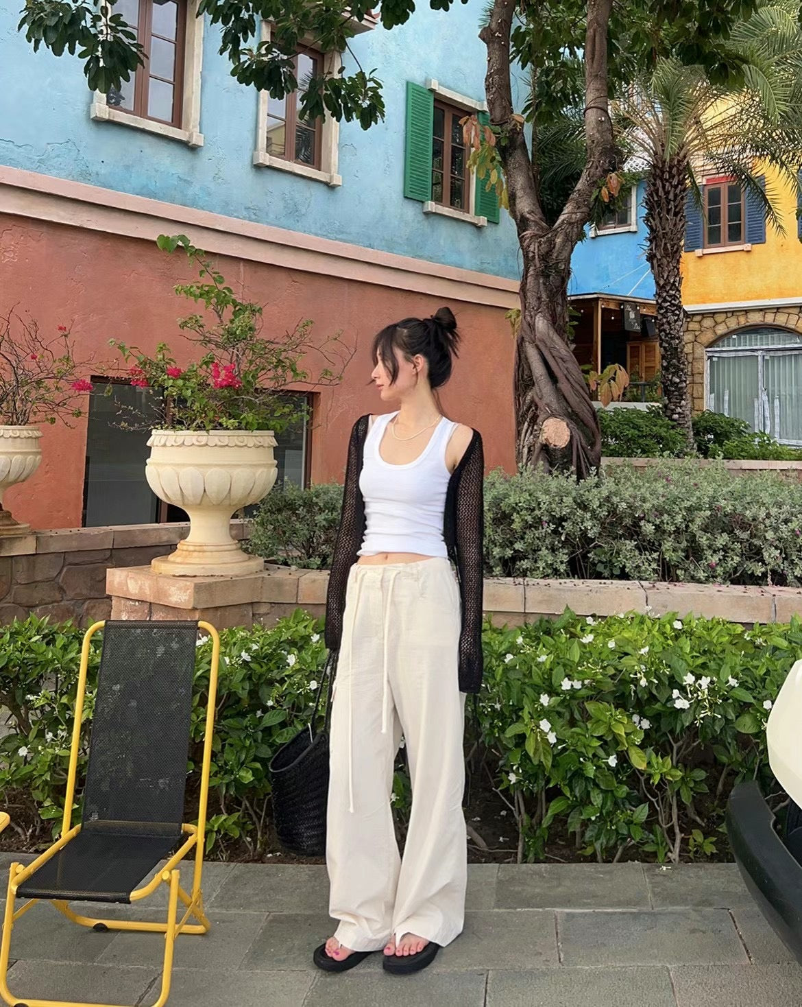 0699 U neck Tank Top