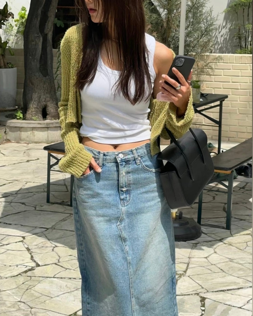 0699 U neck Tank Top