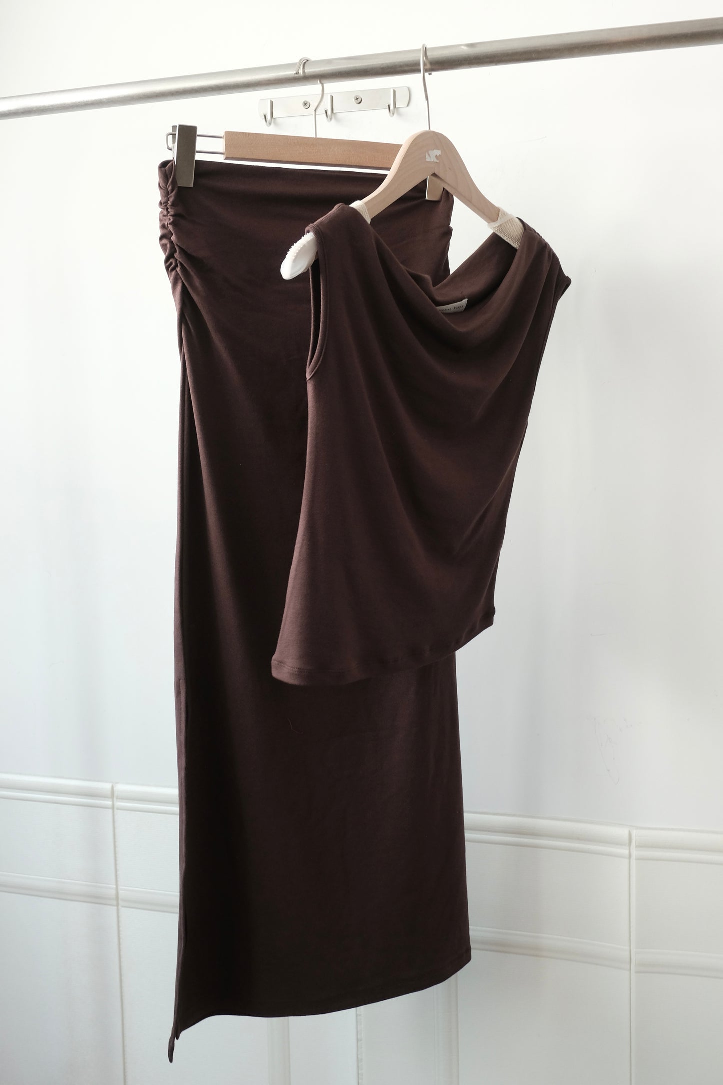 250415 Victoria Asymmetrical Set