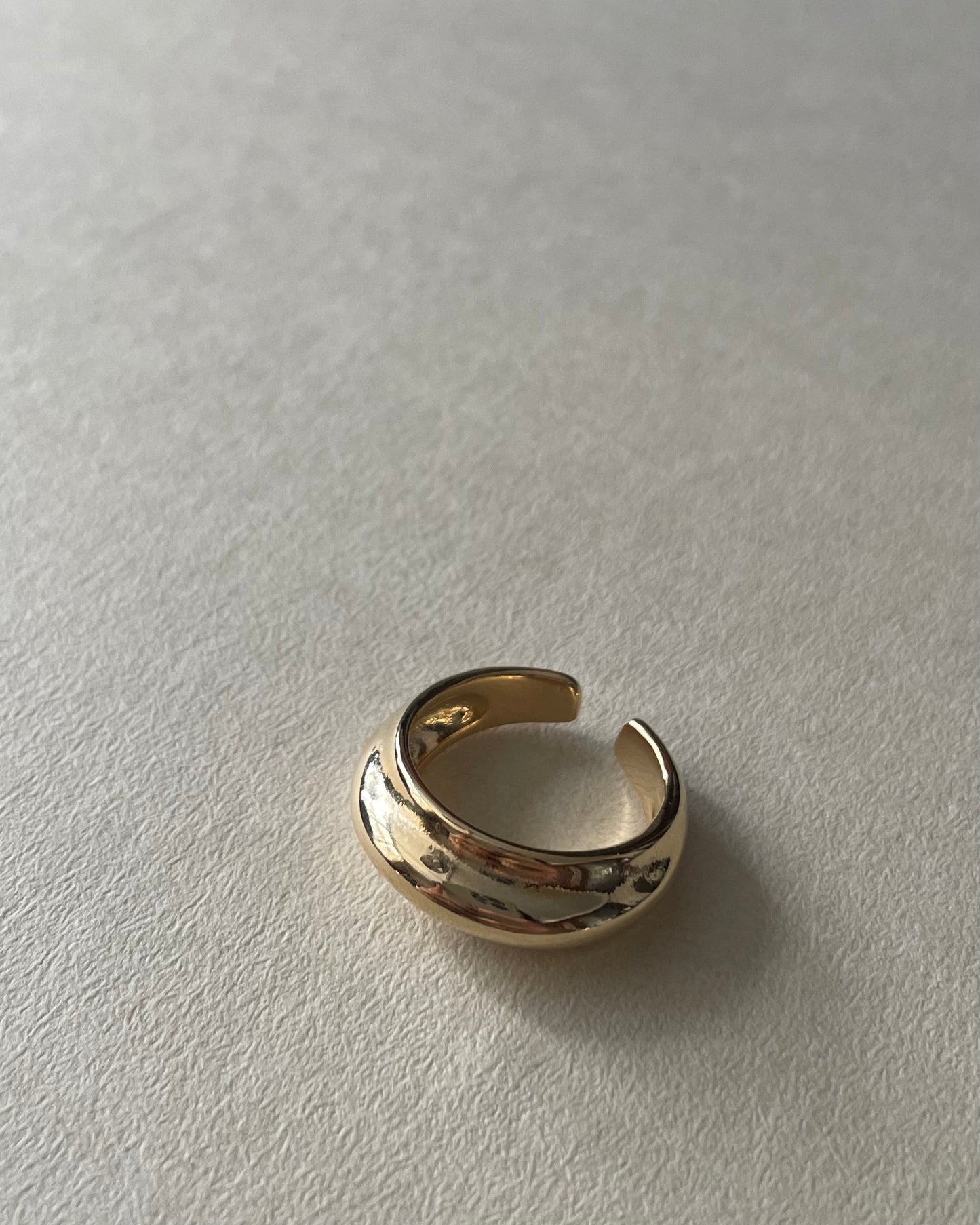 A19 - Vintage Shell Ring