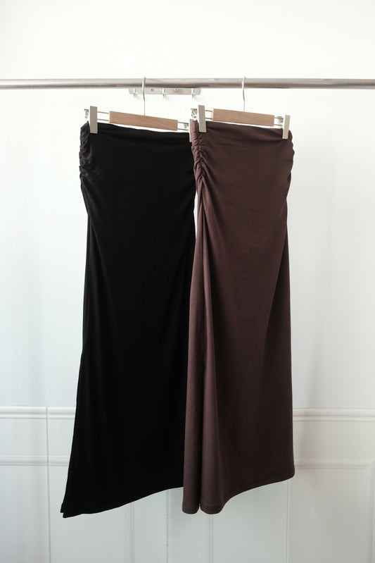 250415 Victoria Asymmetrical Slit Skirt