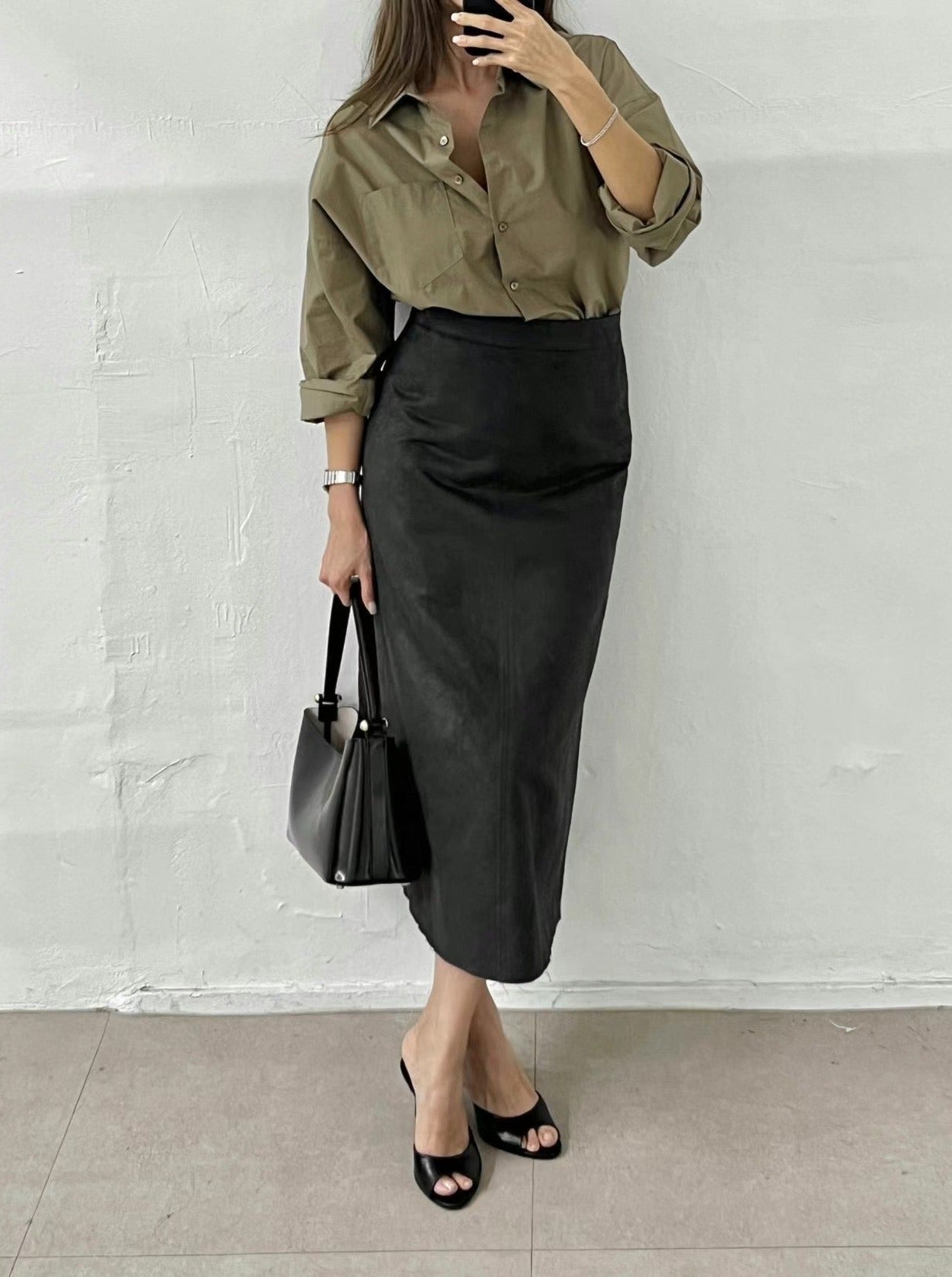 SK10 - Back Slit Suede Skirt