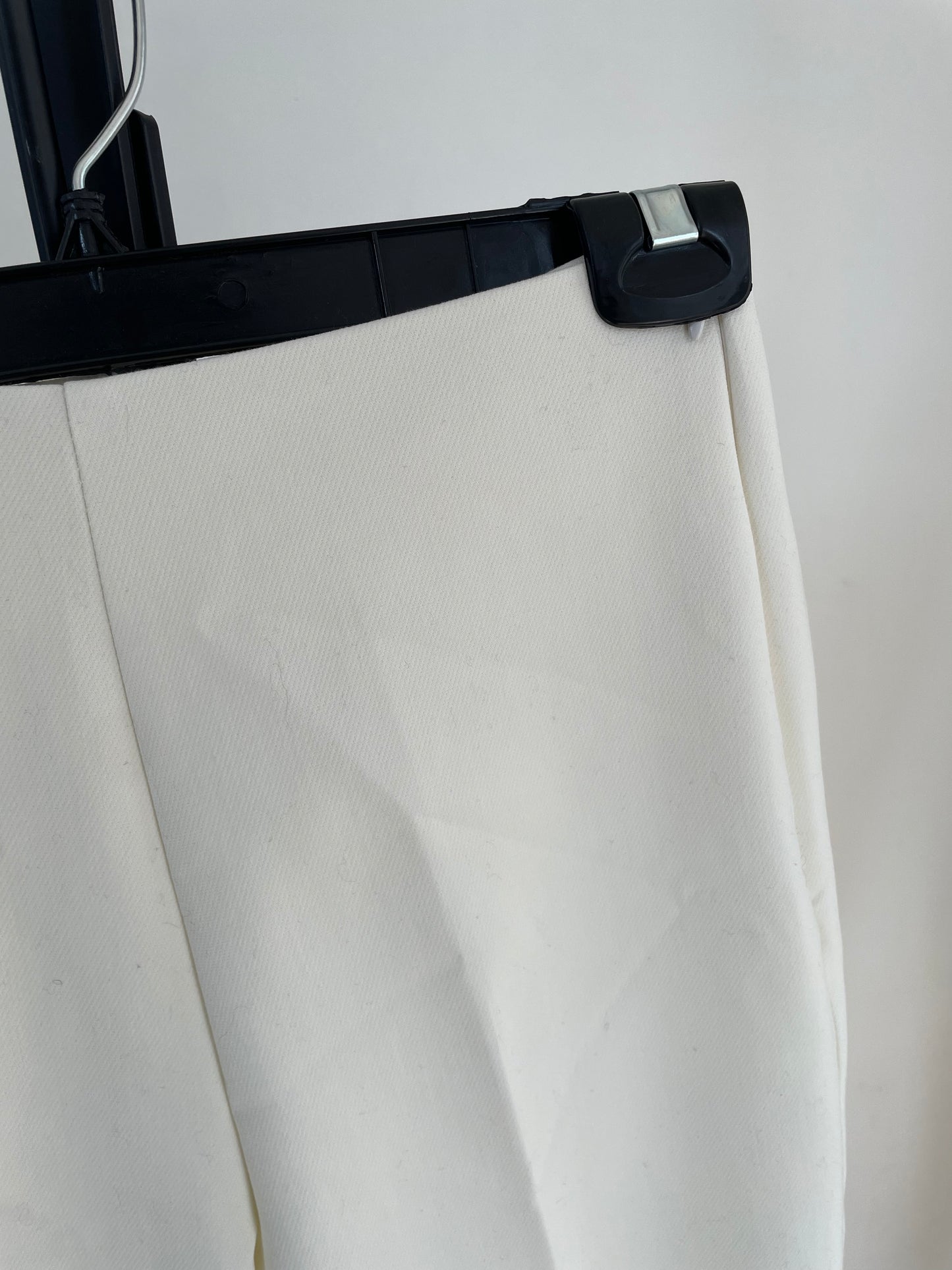P04 - Catherine Flare Slacks