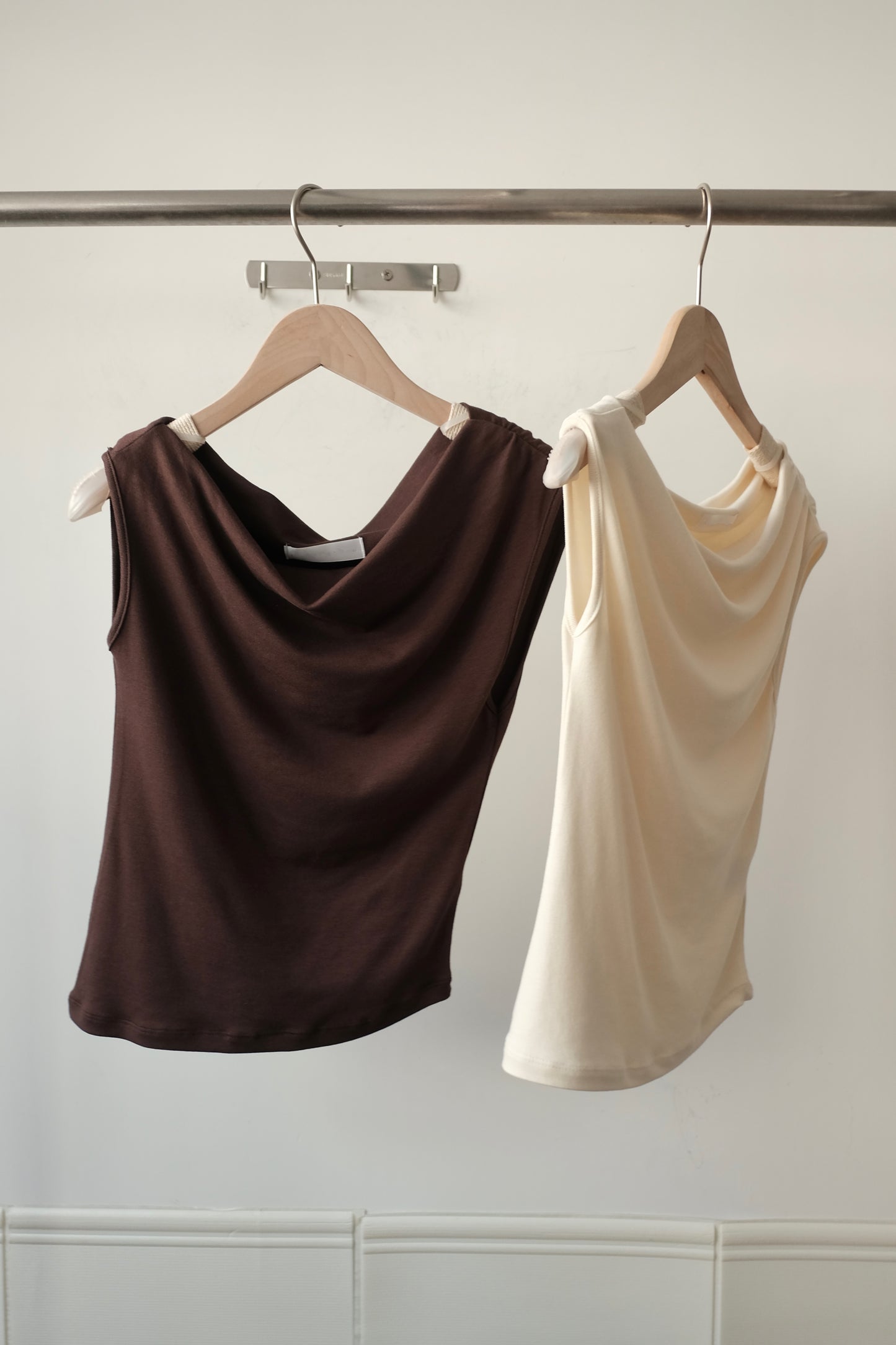250415 Victoria Asymmetrical Set