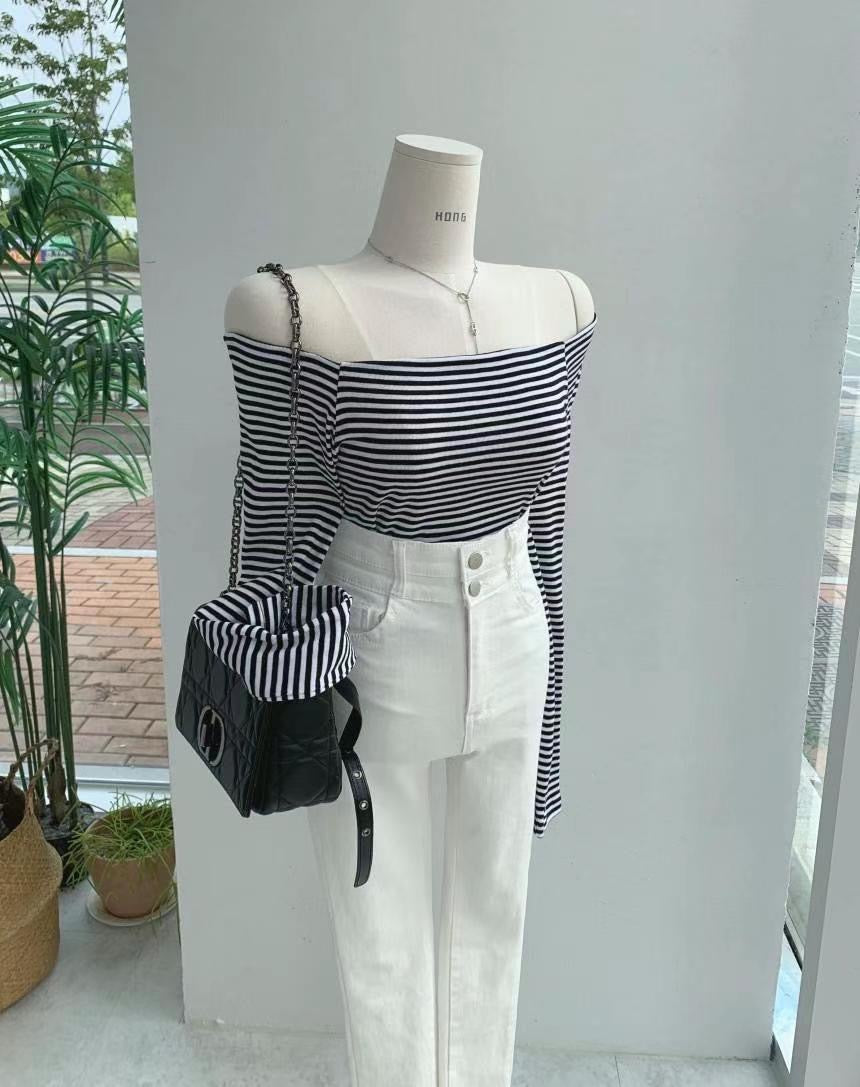 LS04 - Classic Off shoulder Top