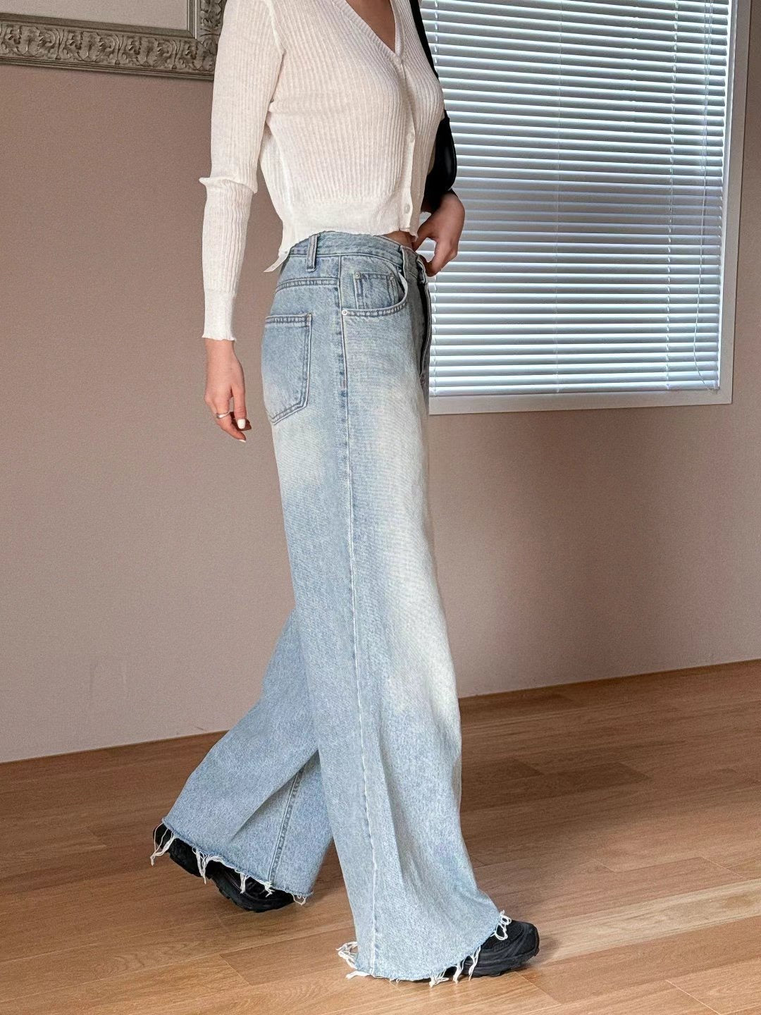 J04 - Hayden Tassels Denim Jeans