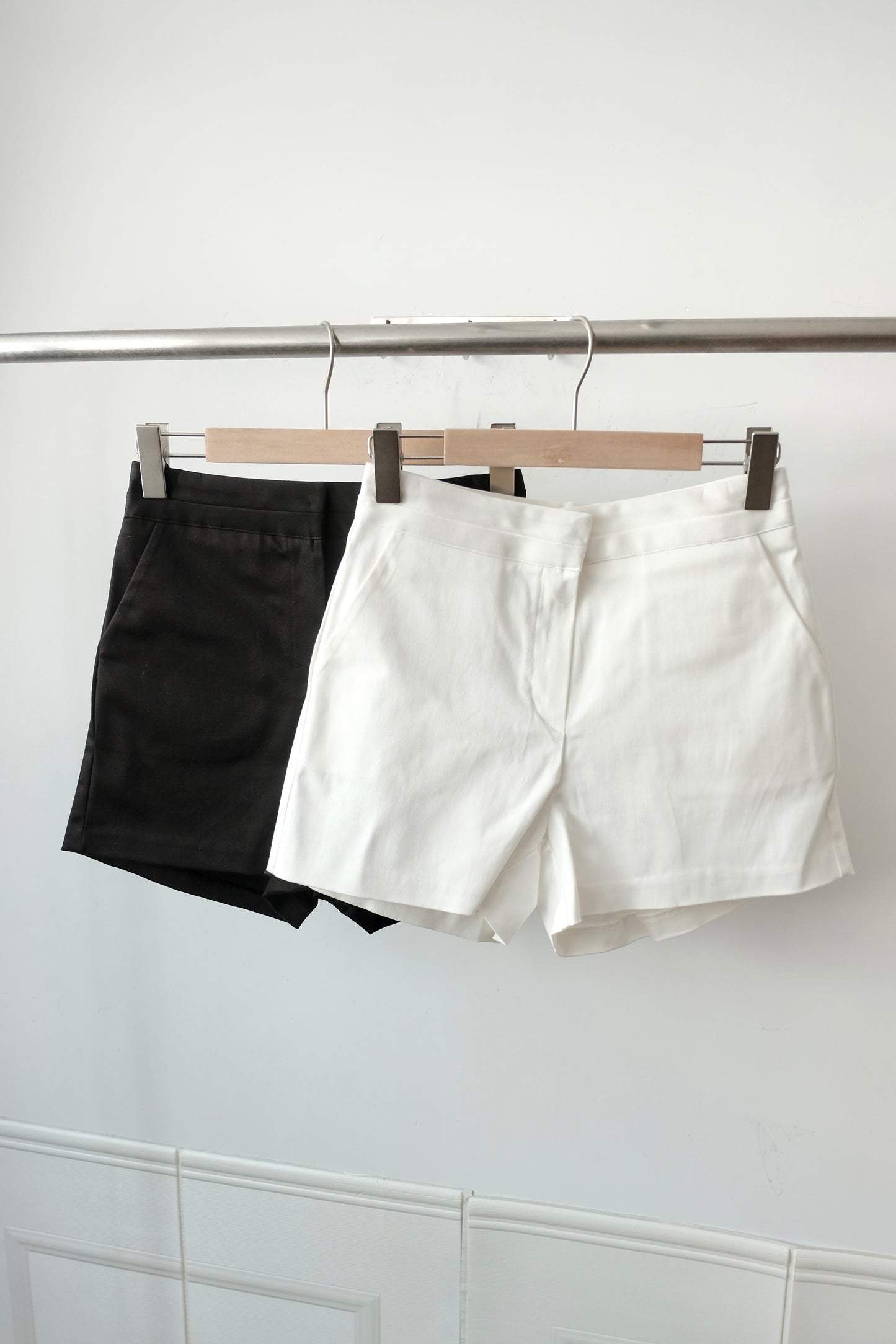 250429 Vienne Old Money Shorts