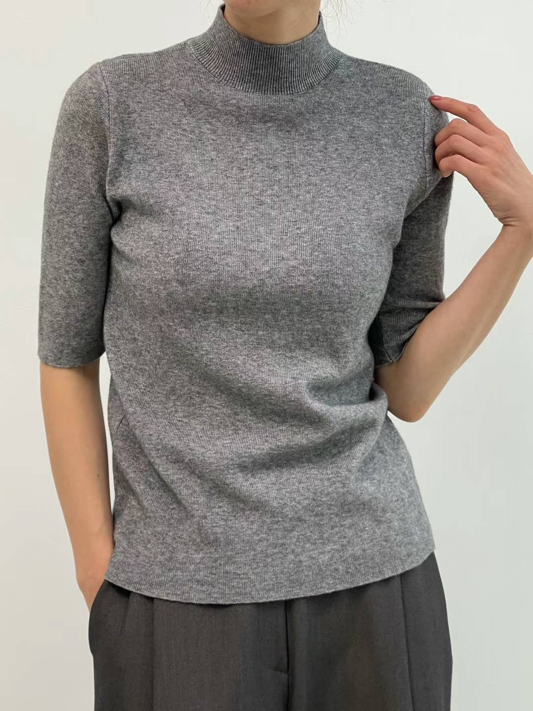 TO03 - 90s Elbow Sleeve Top (Showroom Display) *18/1 EP