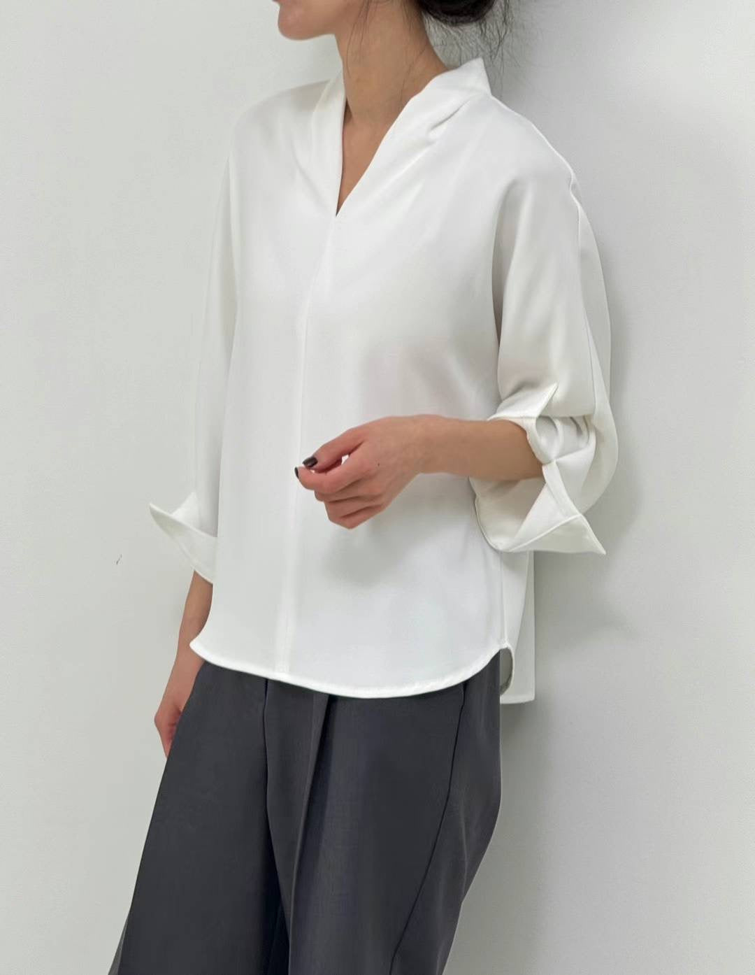 BS01 - Shawn Blouse (Showroom Display) *18/1 EP