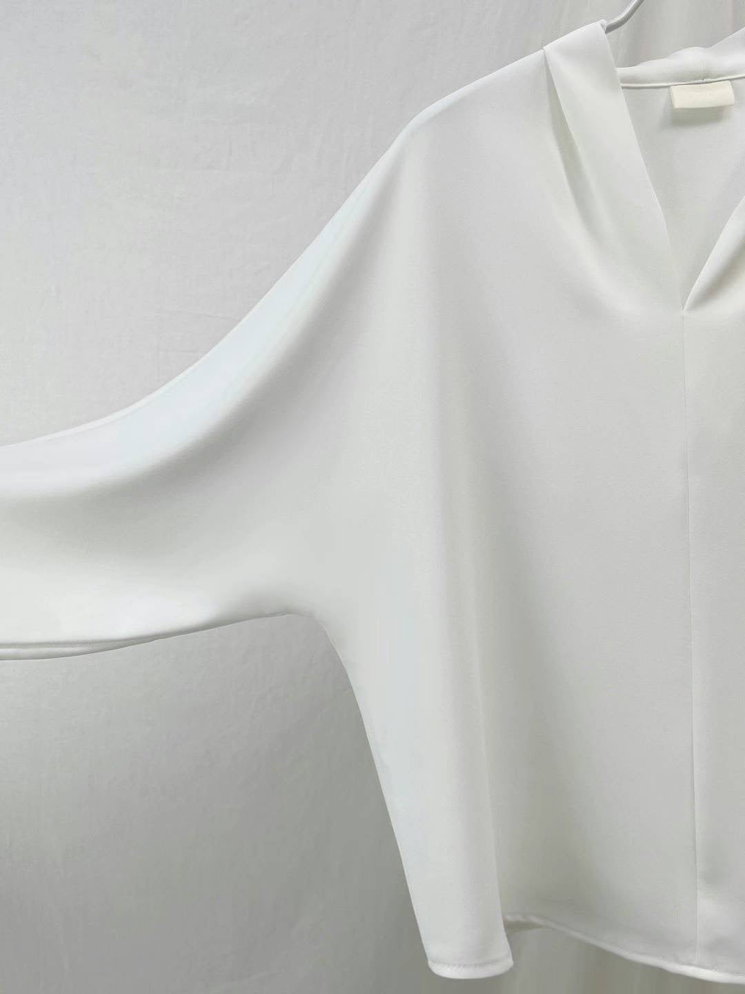 BS01 - Shawn Blouse (Showroom Display) *18/1 EP