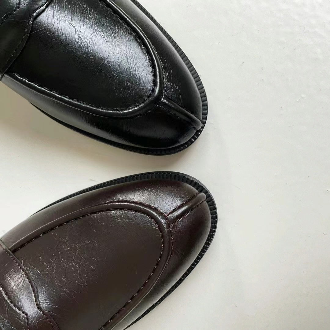 FT05 - Carolyn Bessette Loafer(2 version) - (Showroom Display) *23/1 EP