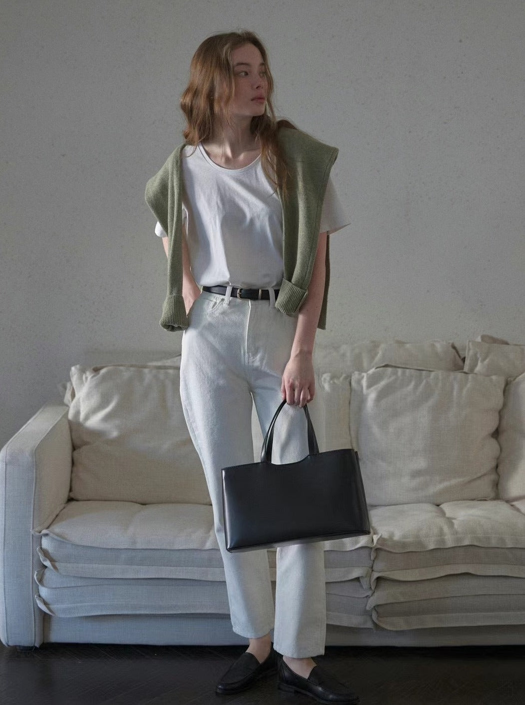 J01 - Lucienne Mom Jeans (White)
