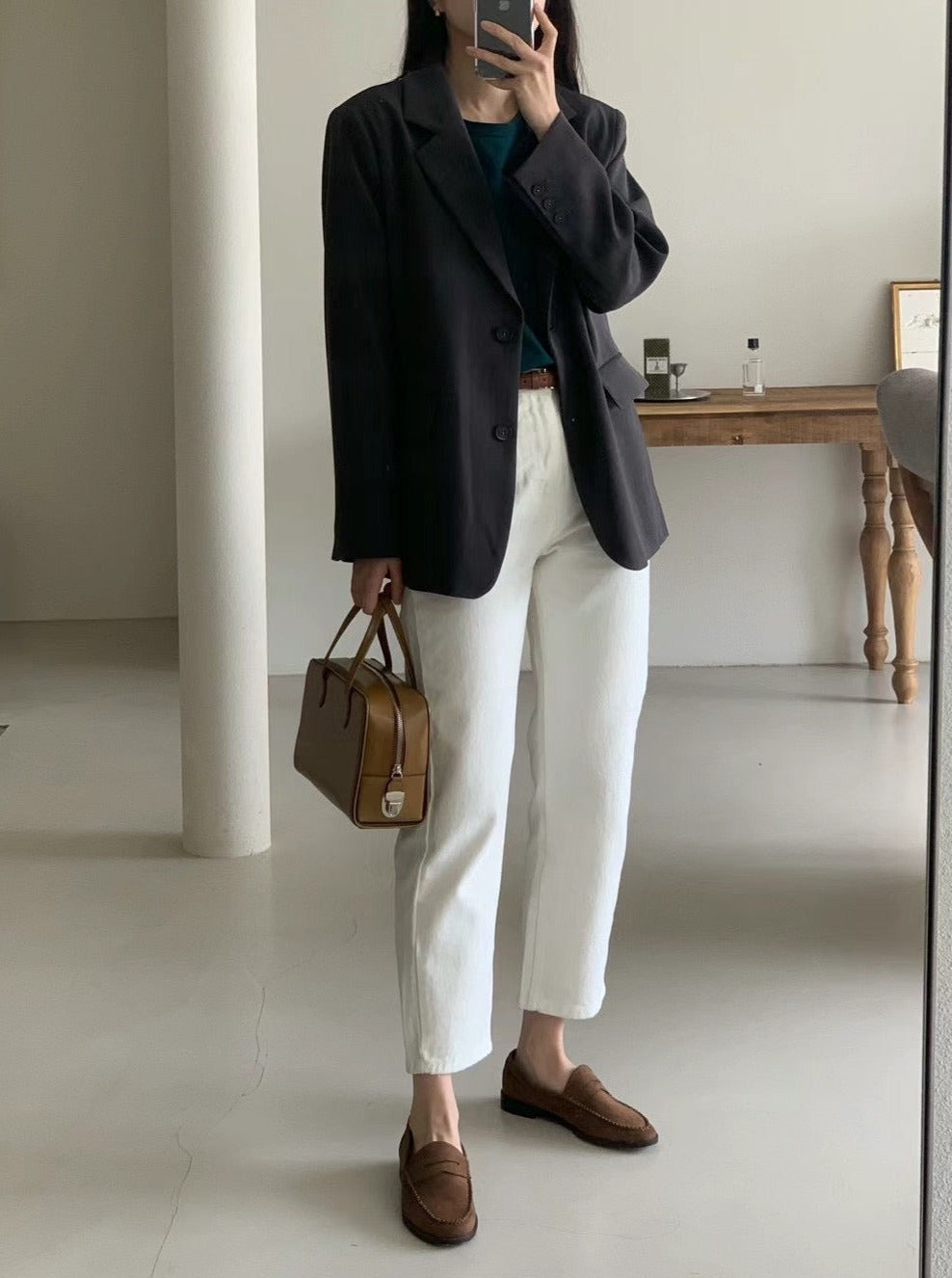 J01 - Lucienne Mom Jeans (White)