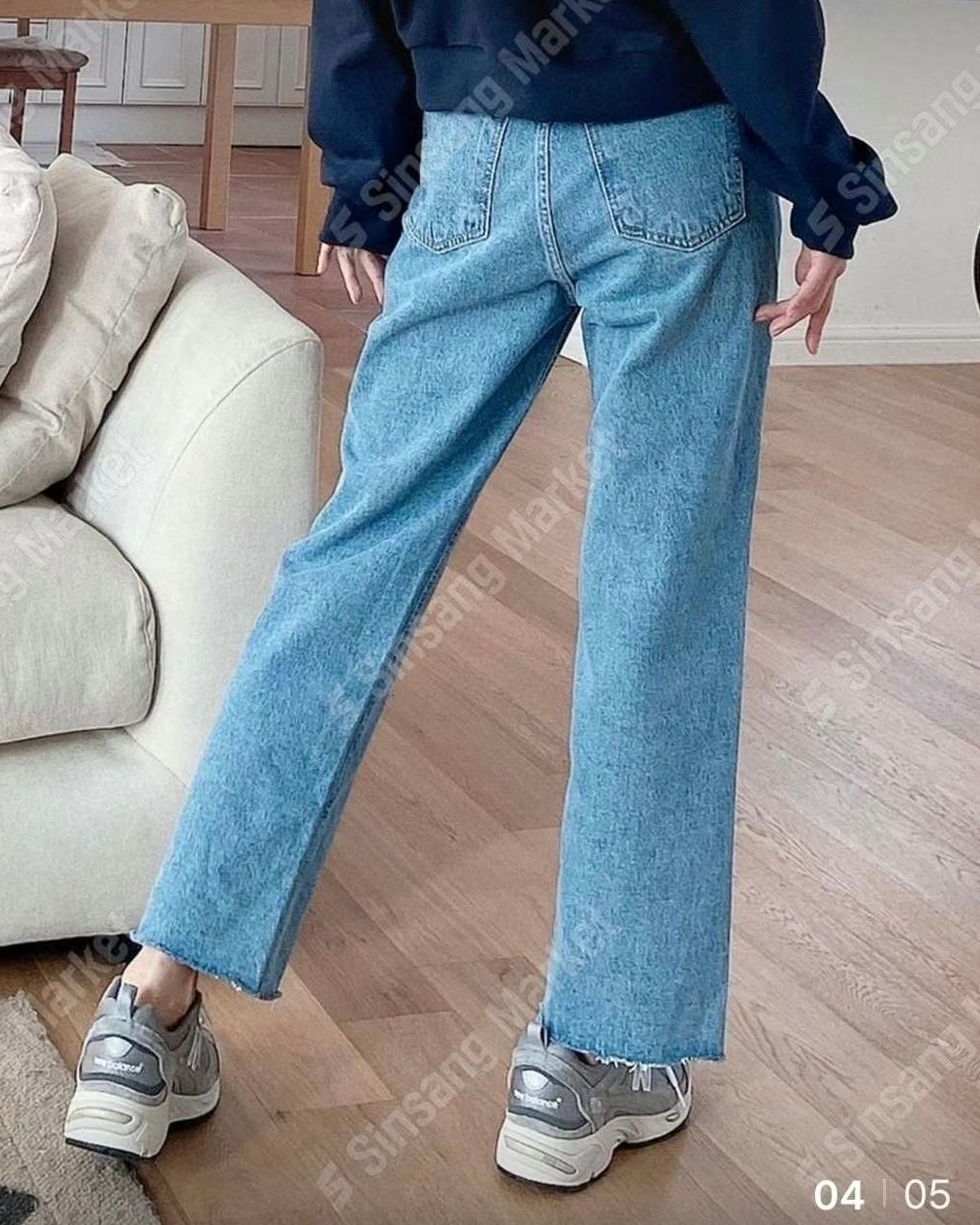 J09 - Sally Straight Crop Jeans