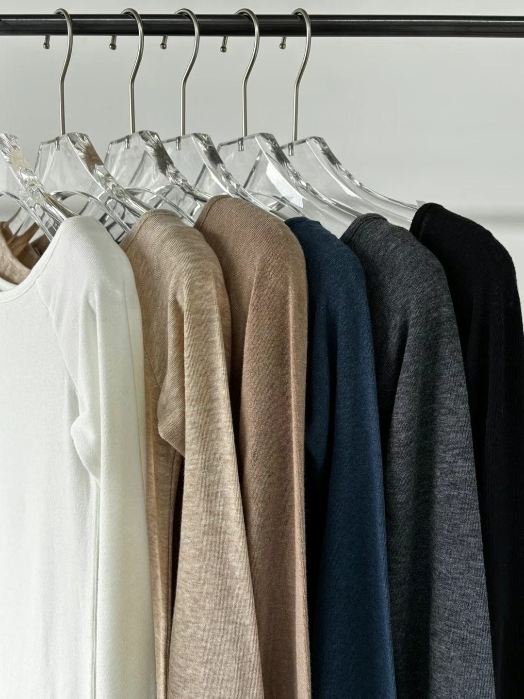 LS09 -Boatneck Long Sleeves Top
