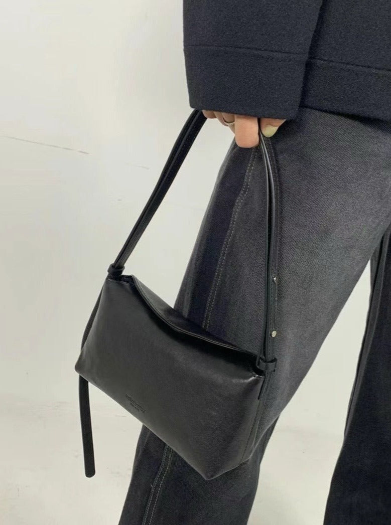 BA01 - Emma Boxy Bag