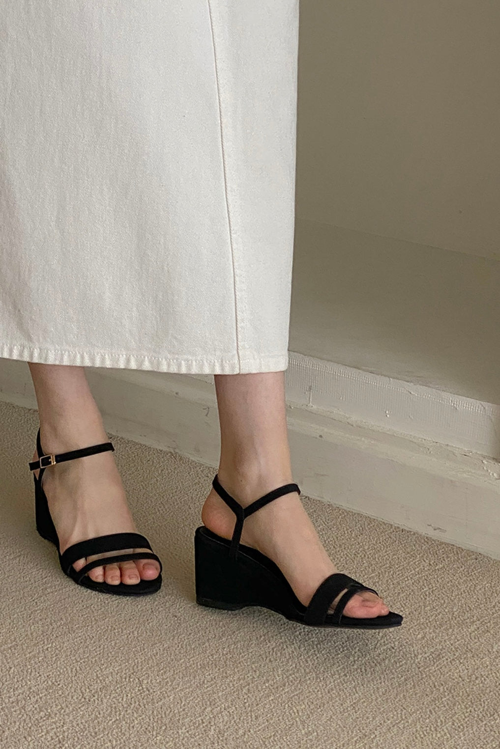 250464 Jasmin French Heels