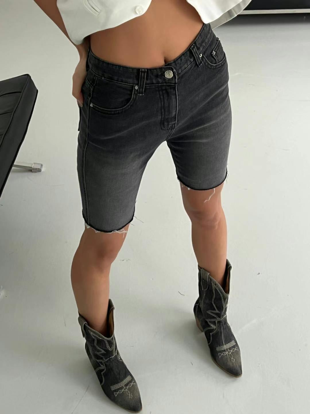 J06 - Amelie Denim Shorts