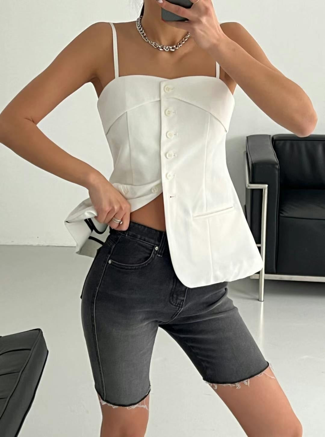 J06 - Amelie Denim Shorts