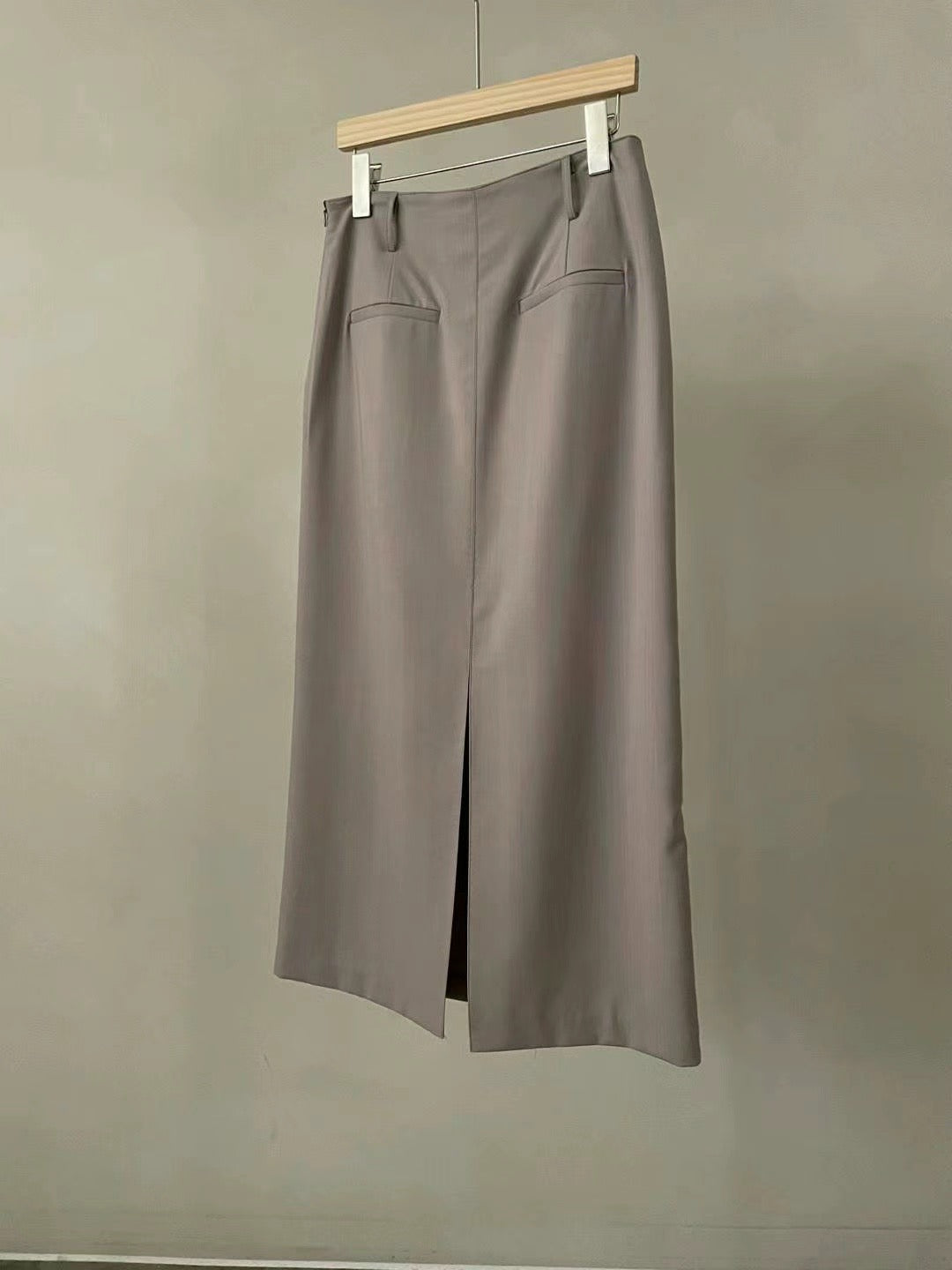 SK01 - Back Slit Skirt