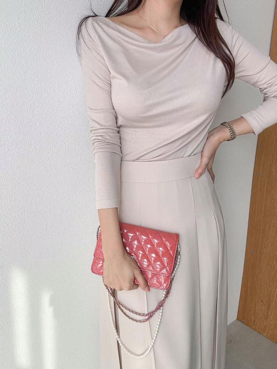 LS01 - Quinn Ruched Top