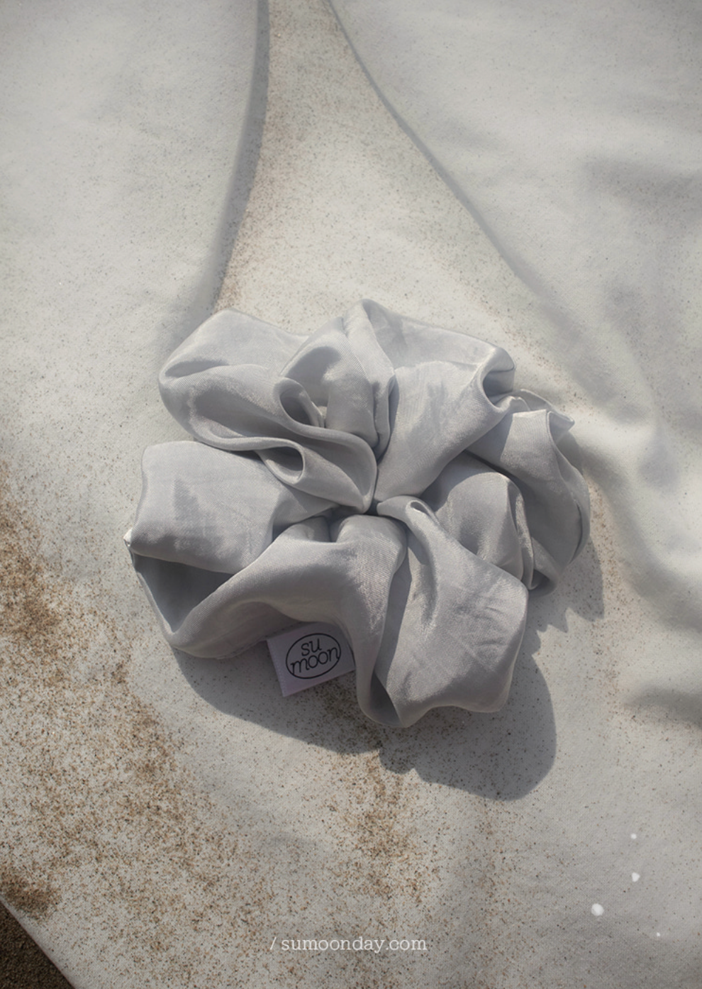 SUMOONDAY - Love Scrunchie 004