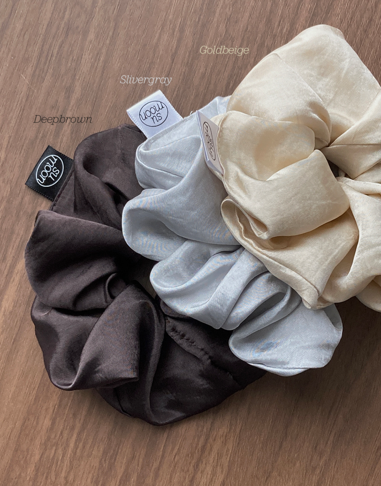 SUMOONDAY - Love Scrunchie 004