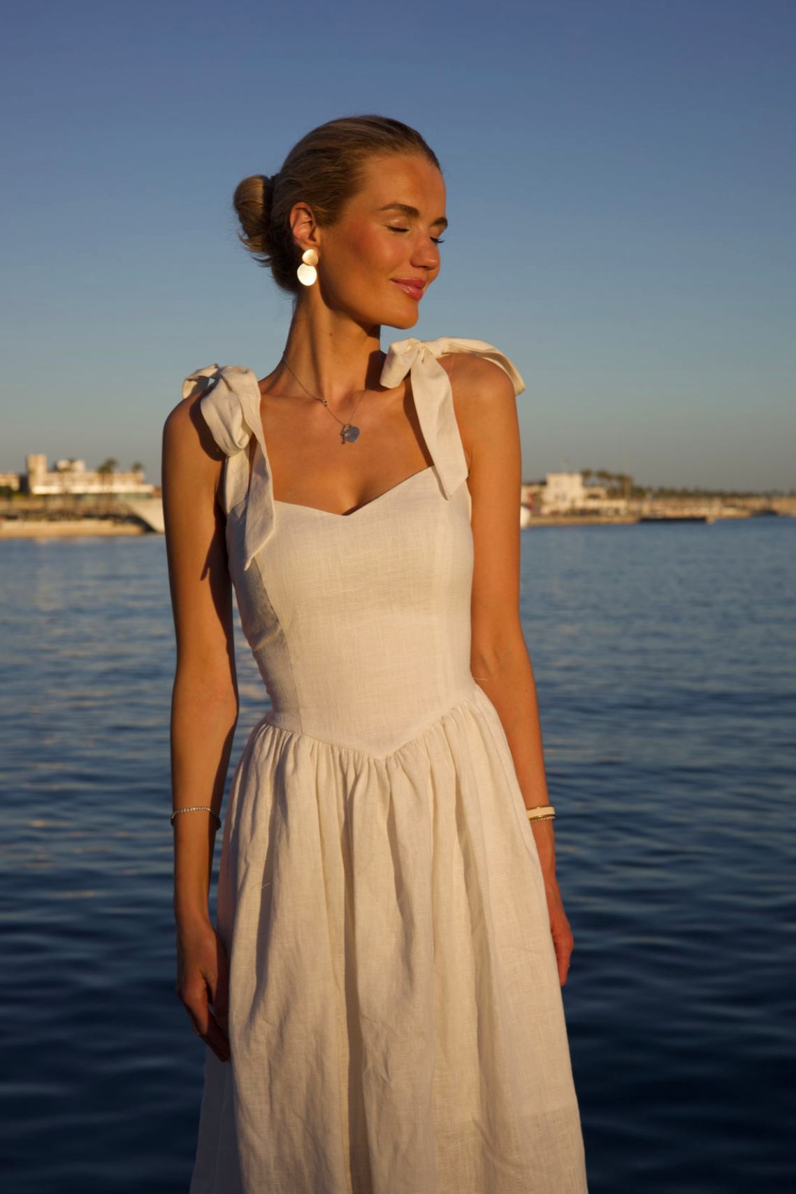 250444 Bianca Ribbon Dress *T (Inspiration)