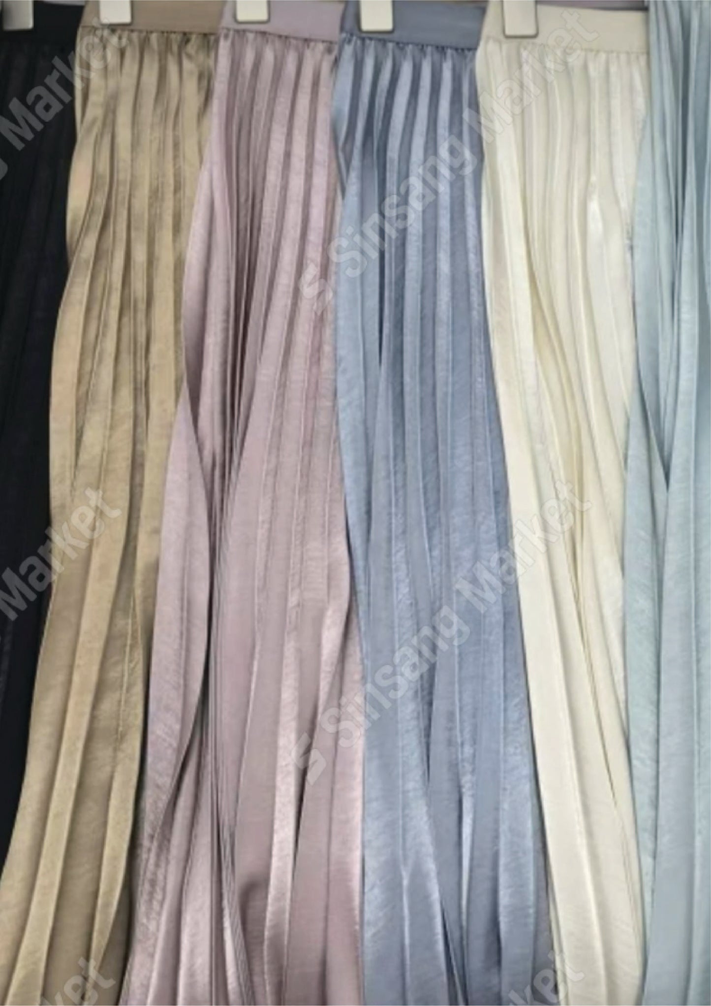 250231 Silky Pleated Skirt