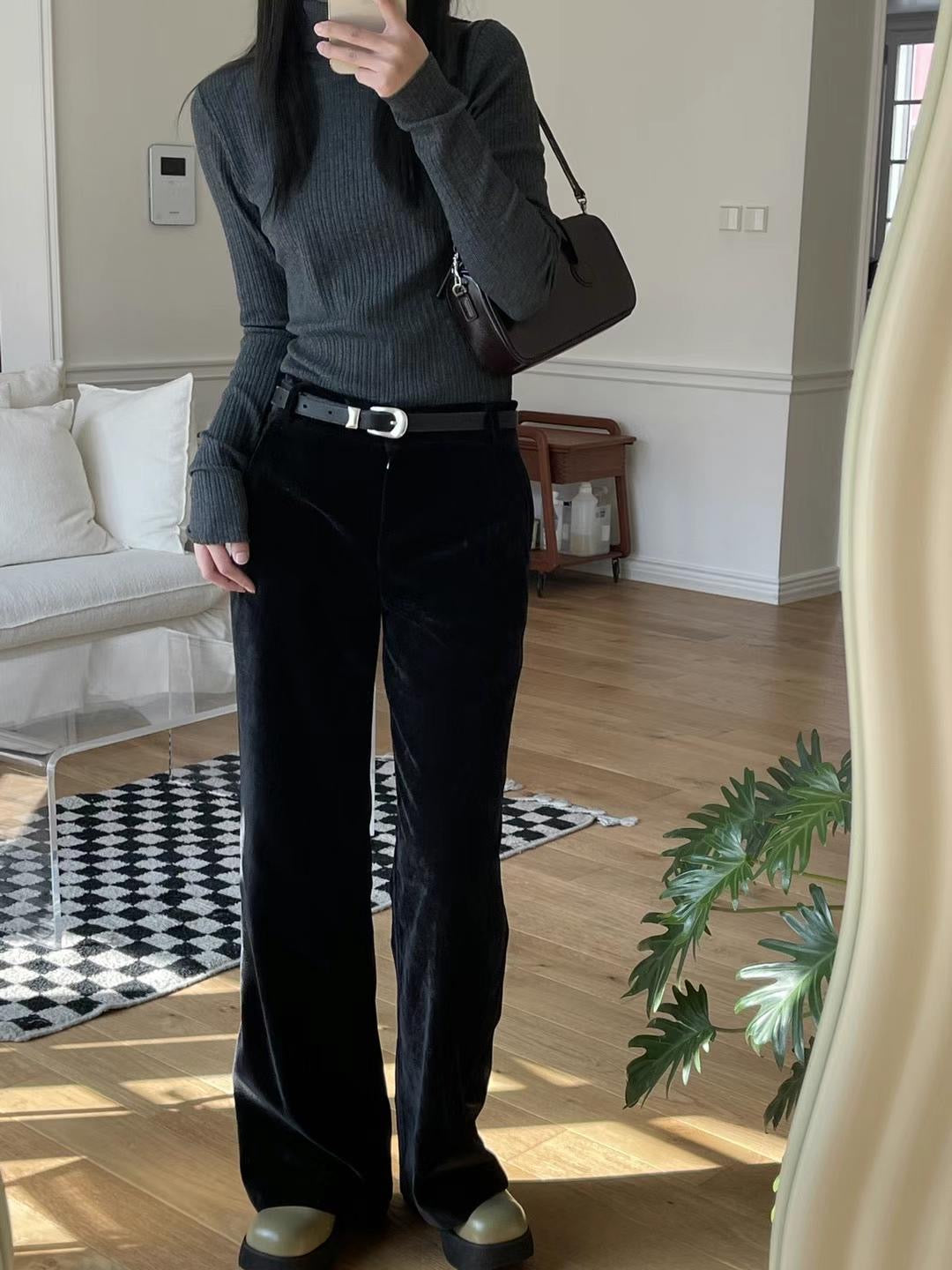 P08 - Albert Velvet Pants