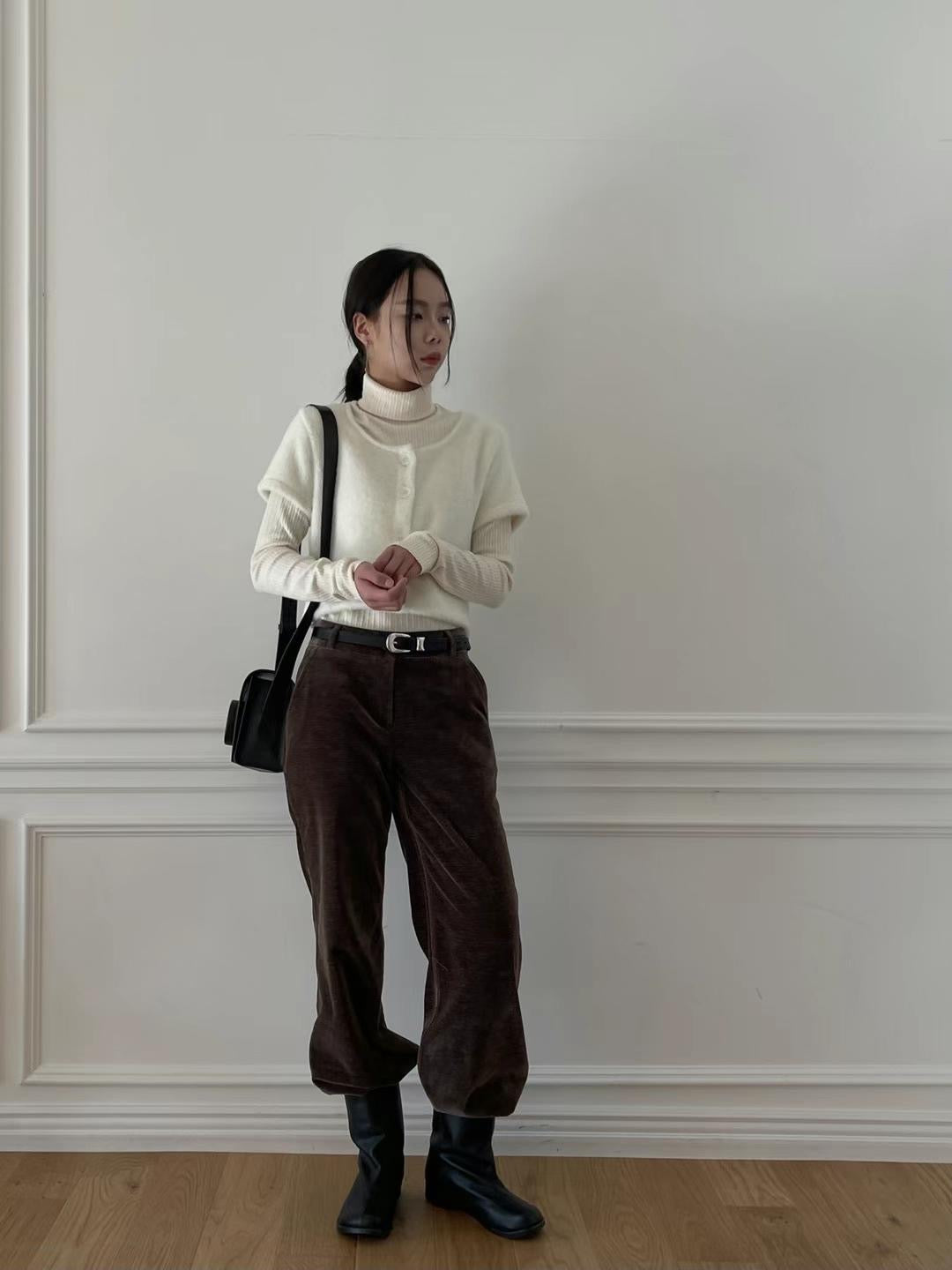 P08 - Albert Velvet Pants